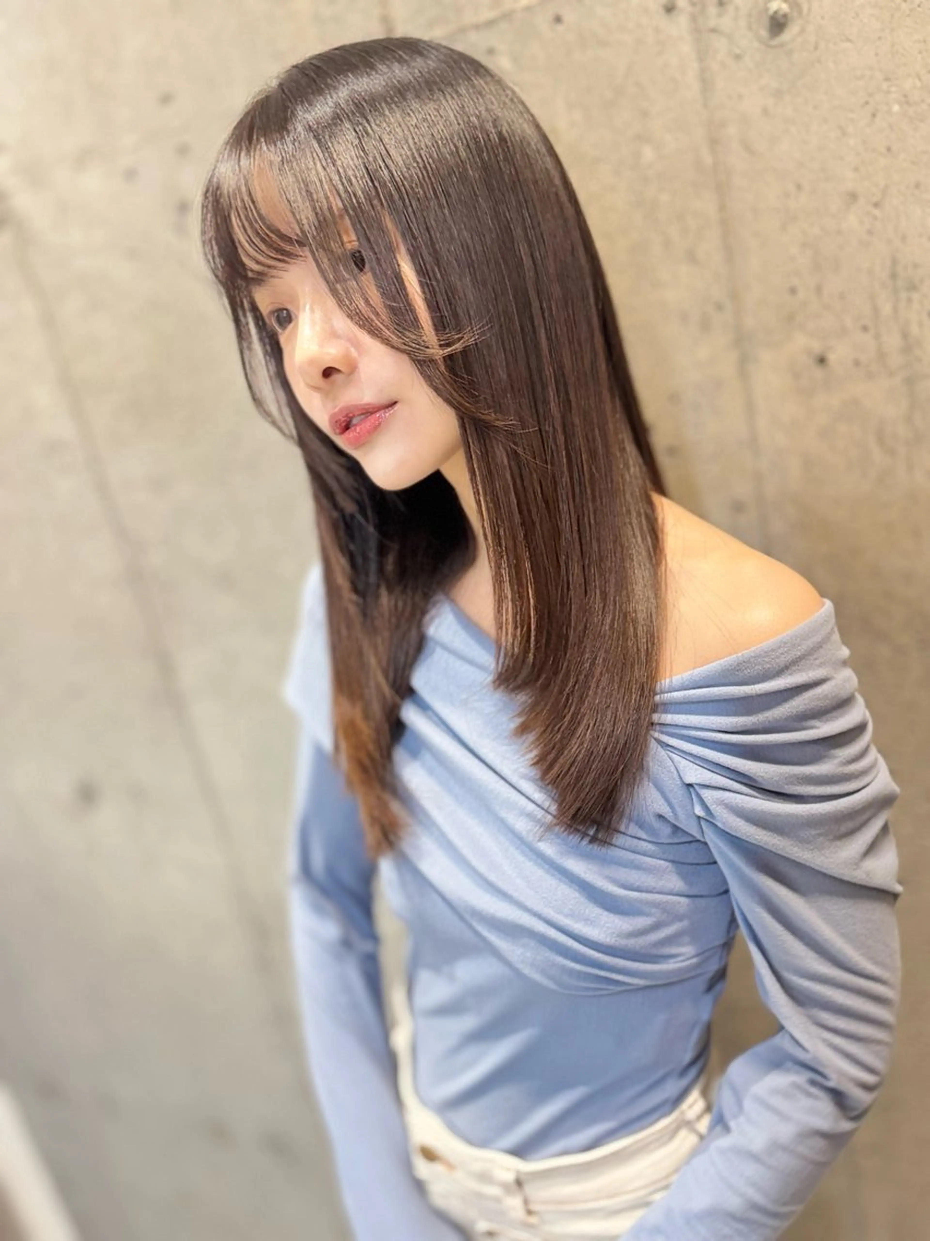 SNSでの顔出し可能の方を探しています        縮毛矯正+トリートメント(※場合によってはカット)の写真