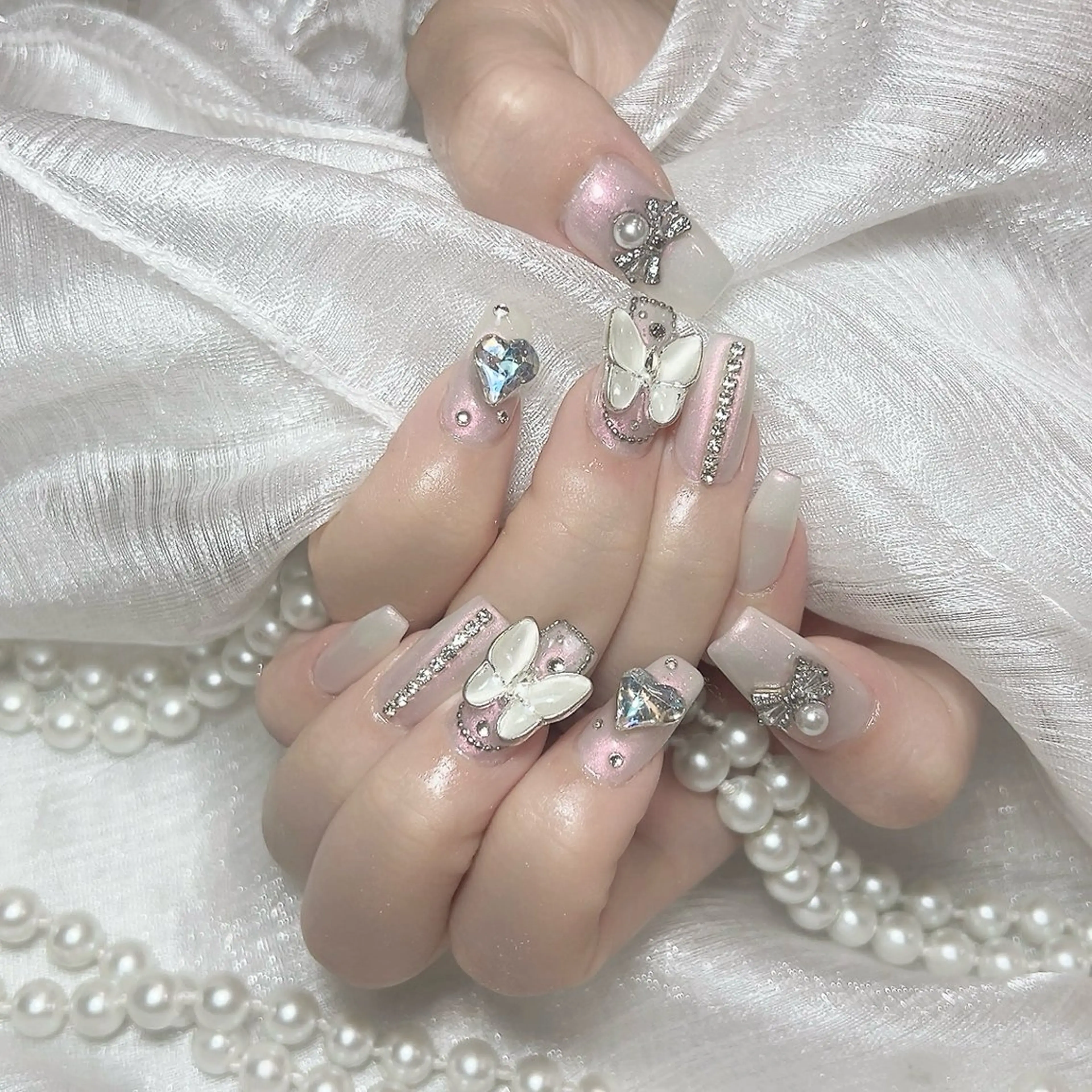 ネイル アートネイル フラッシュネイル フットネイル フレンチネイル ジェルネイル ハンドネイル You&Me Reonaのネイルデザイン