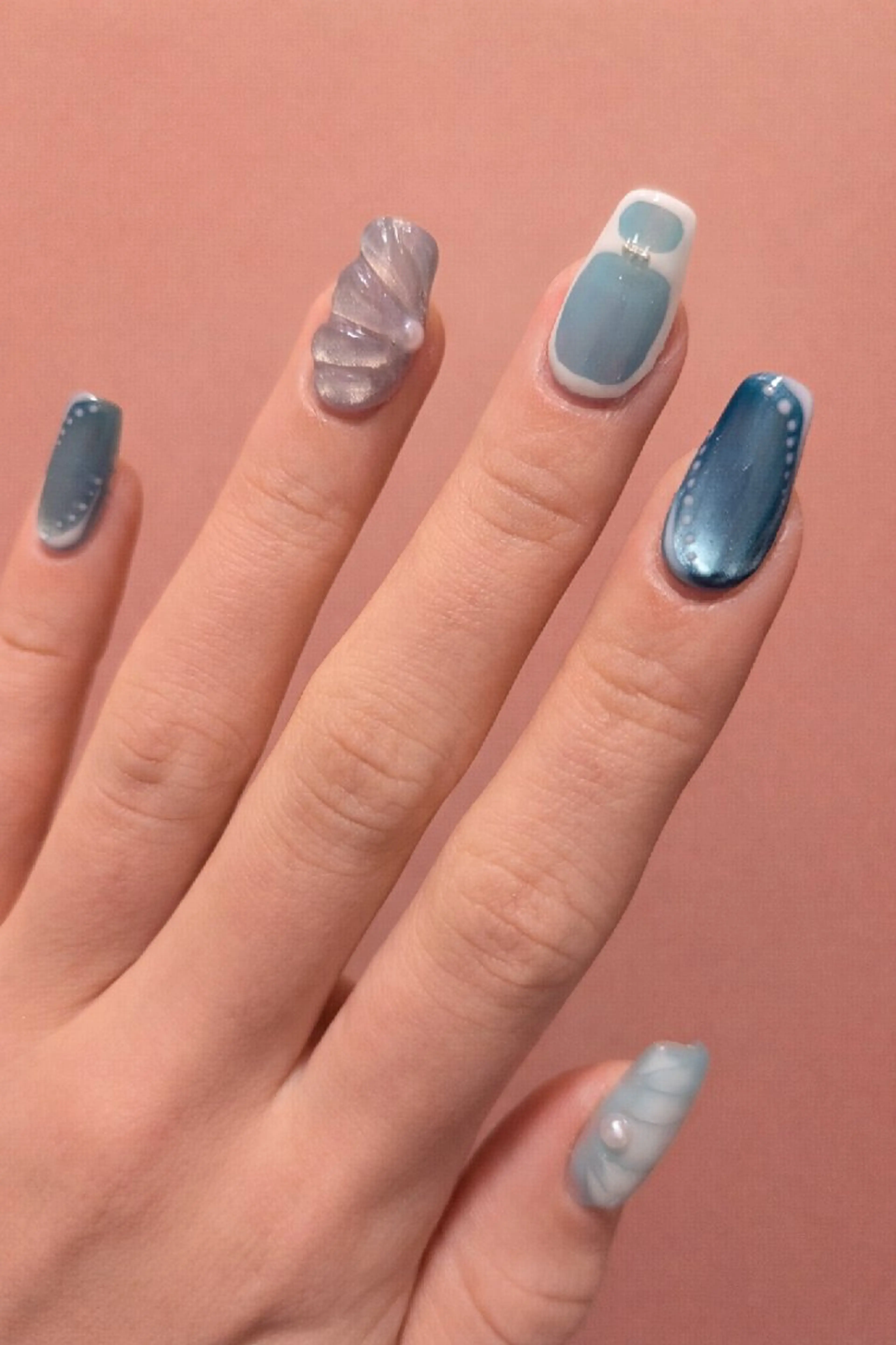 ネイル Olivia Blue所属・oliviablue Yunaのネイルデザイン