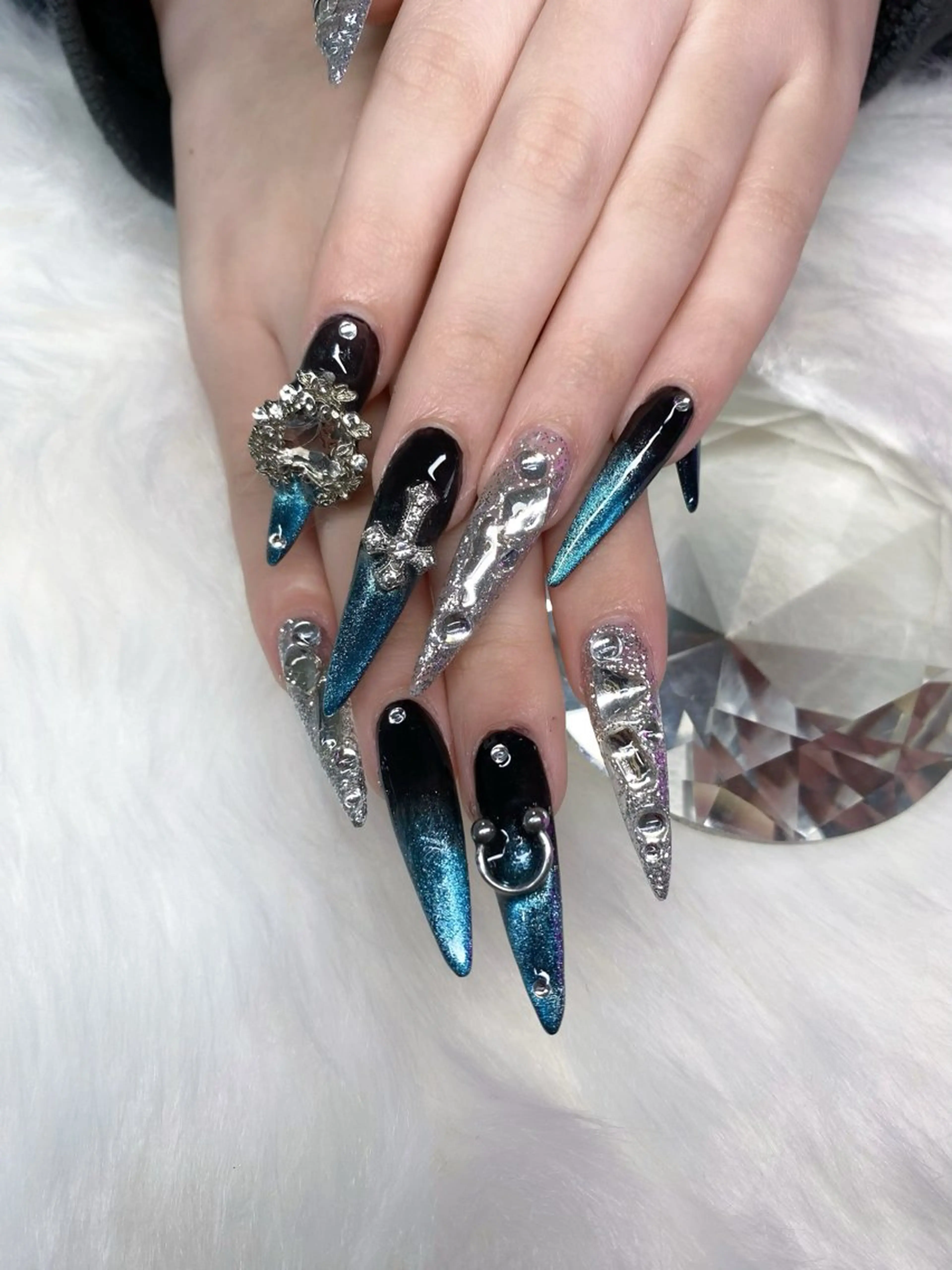 ネイル ロングネイル 𝐒. 𝐒𝐚𝐰𝐚のネイルデザイン