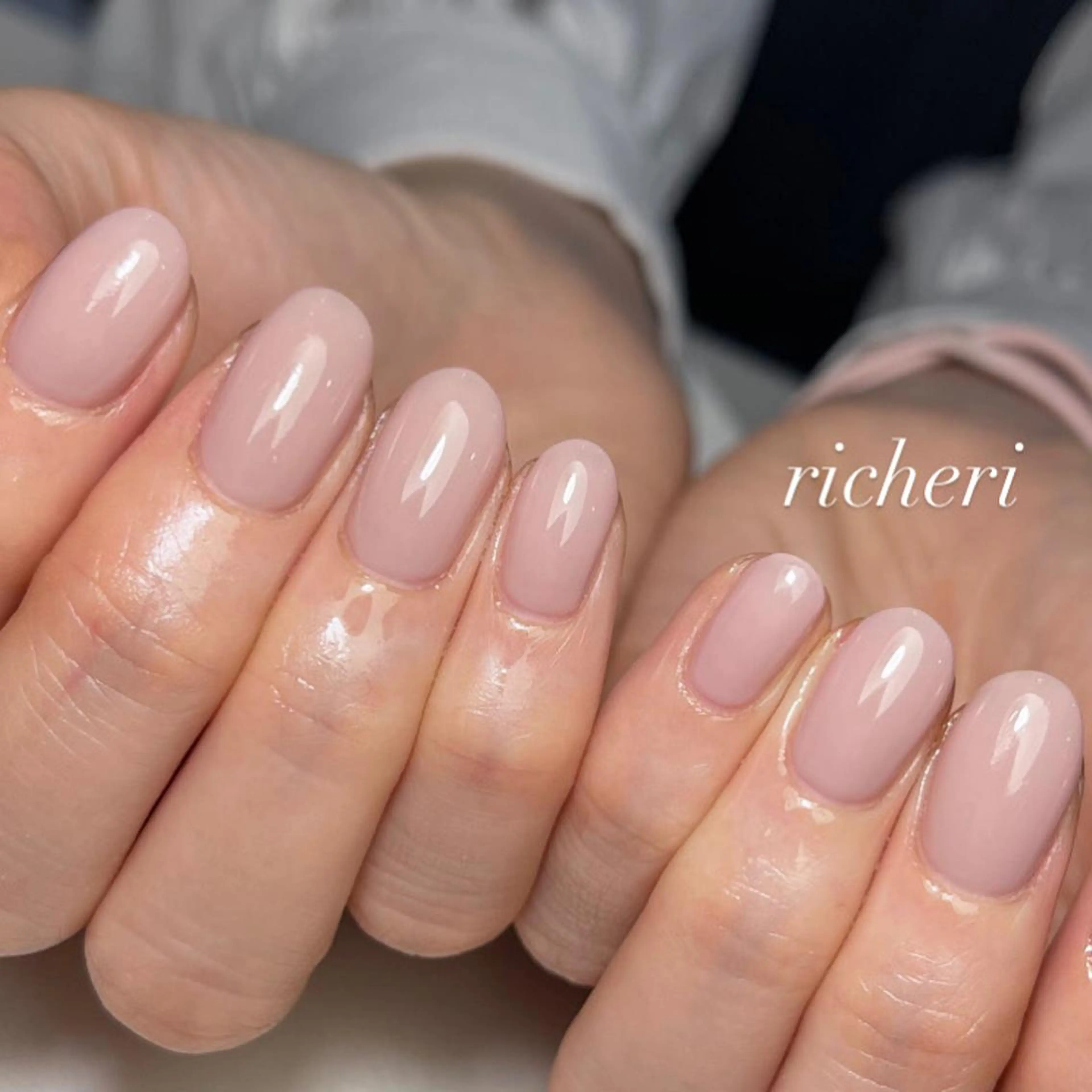 ミディアム ネイル ハンドネイル richeri beautyのエステ・リラクイメージ