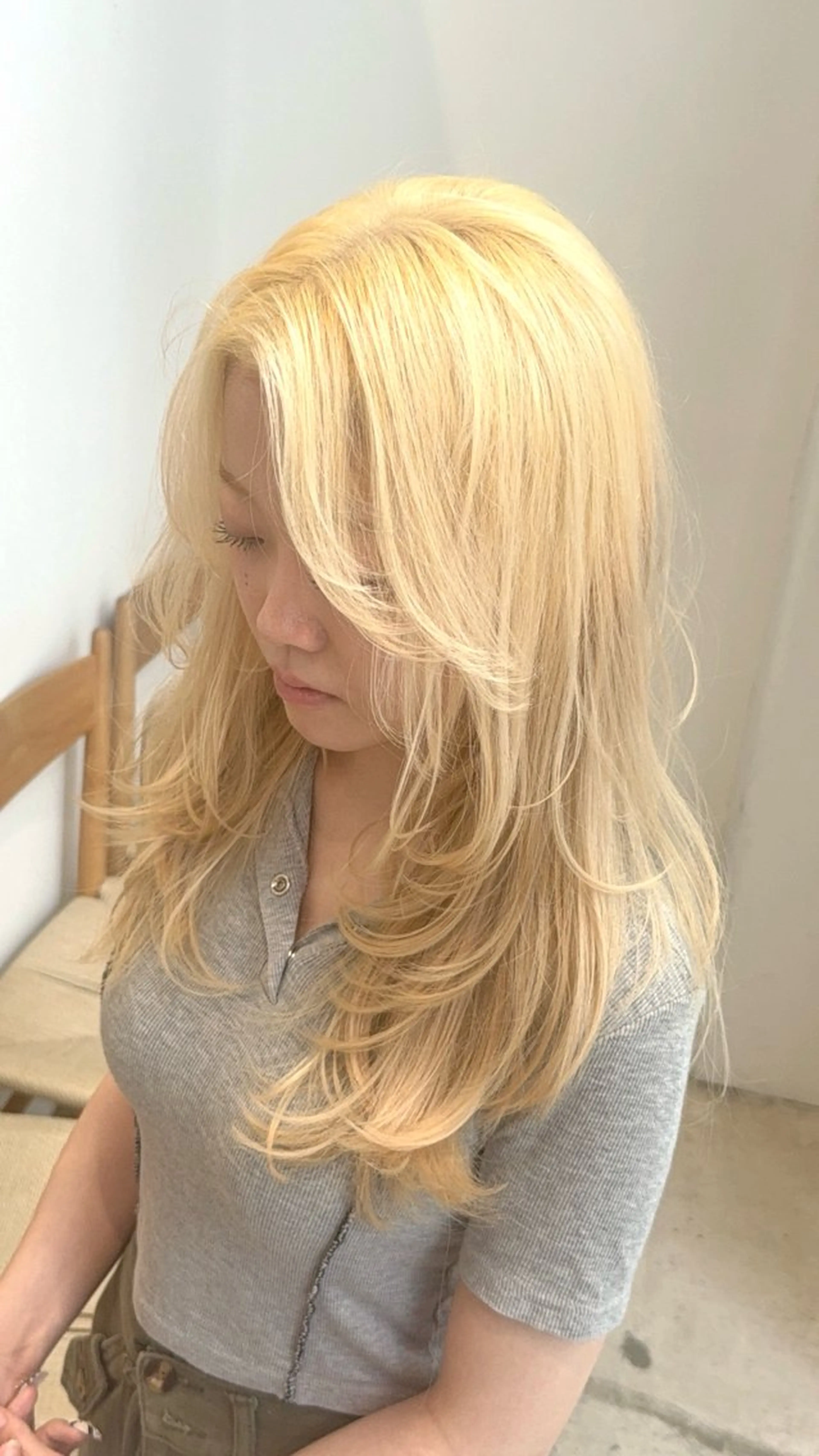 ロング カラー ブリーチ 抜きっぱなしブロンド 🦋透明感カラー /ケアブリーチ🦋のヘアスタイル