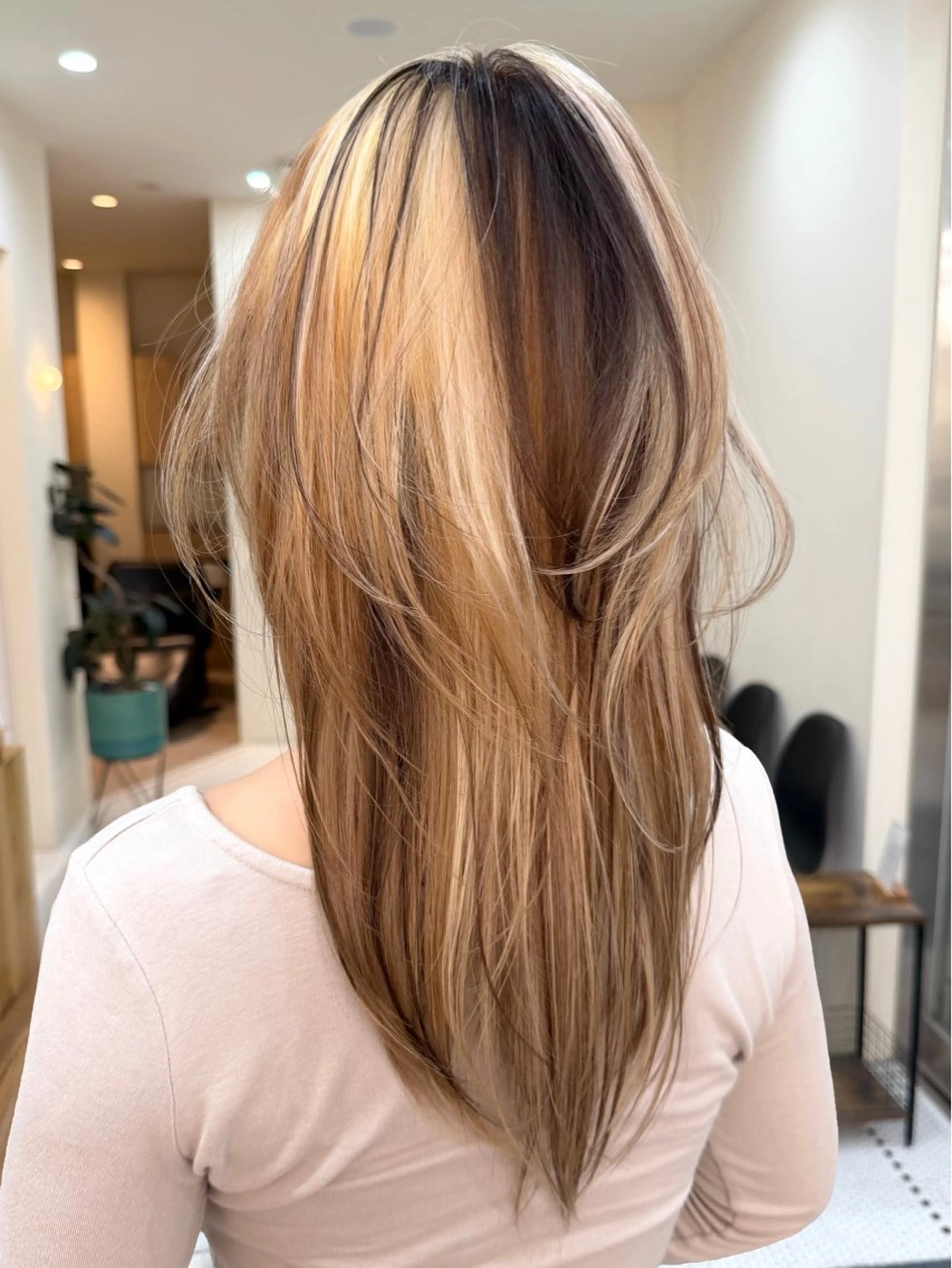 ロング カラー カット ヘアカラー トリートメント belle   表参道　terrace所属・抜きっぱなしブロンド /ハイトーン/カナタのヘアスタイル