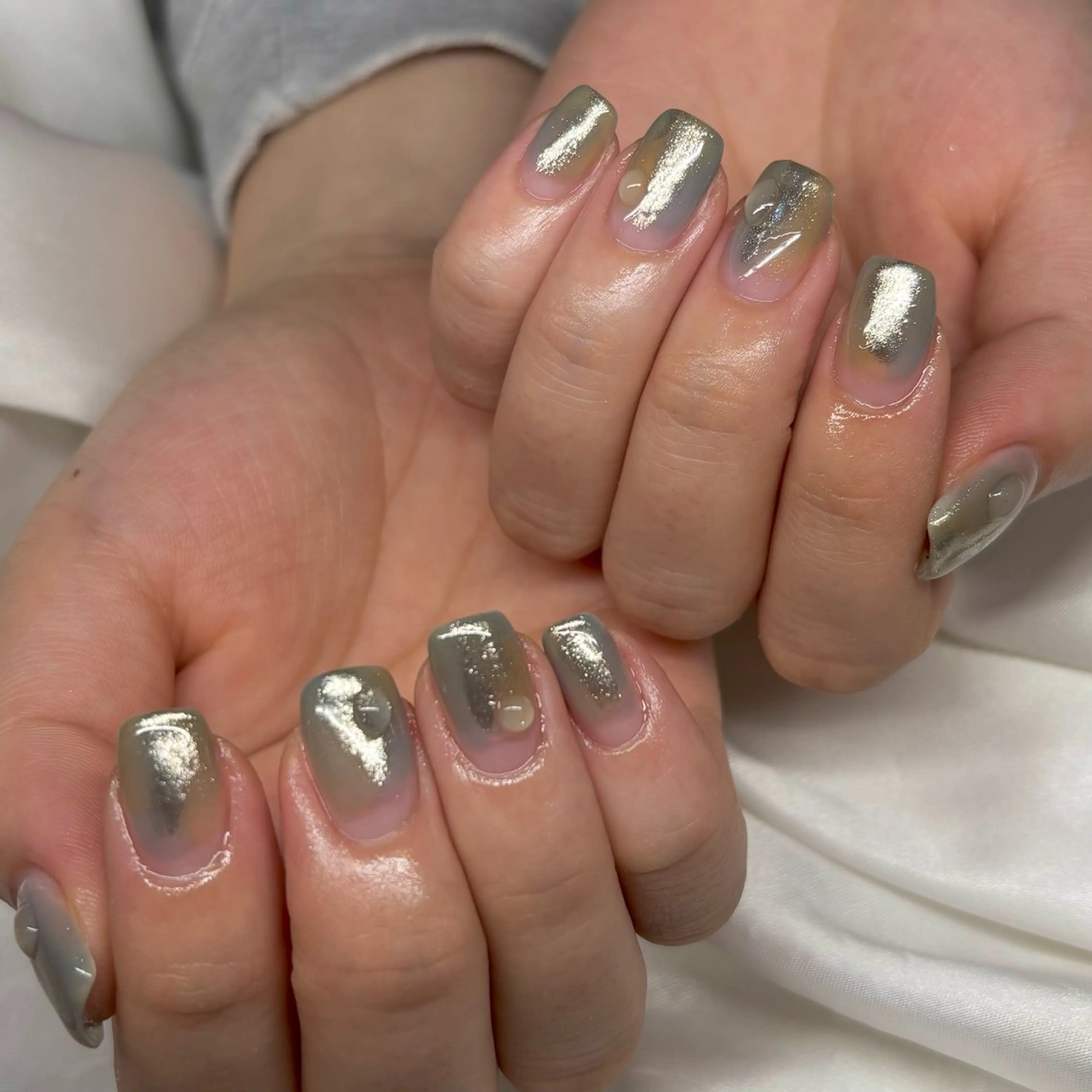 ネイル ハンドネイル . 未來のネイルデザイン