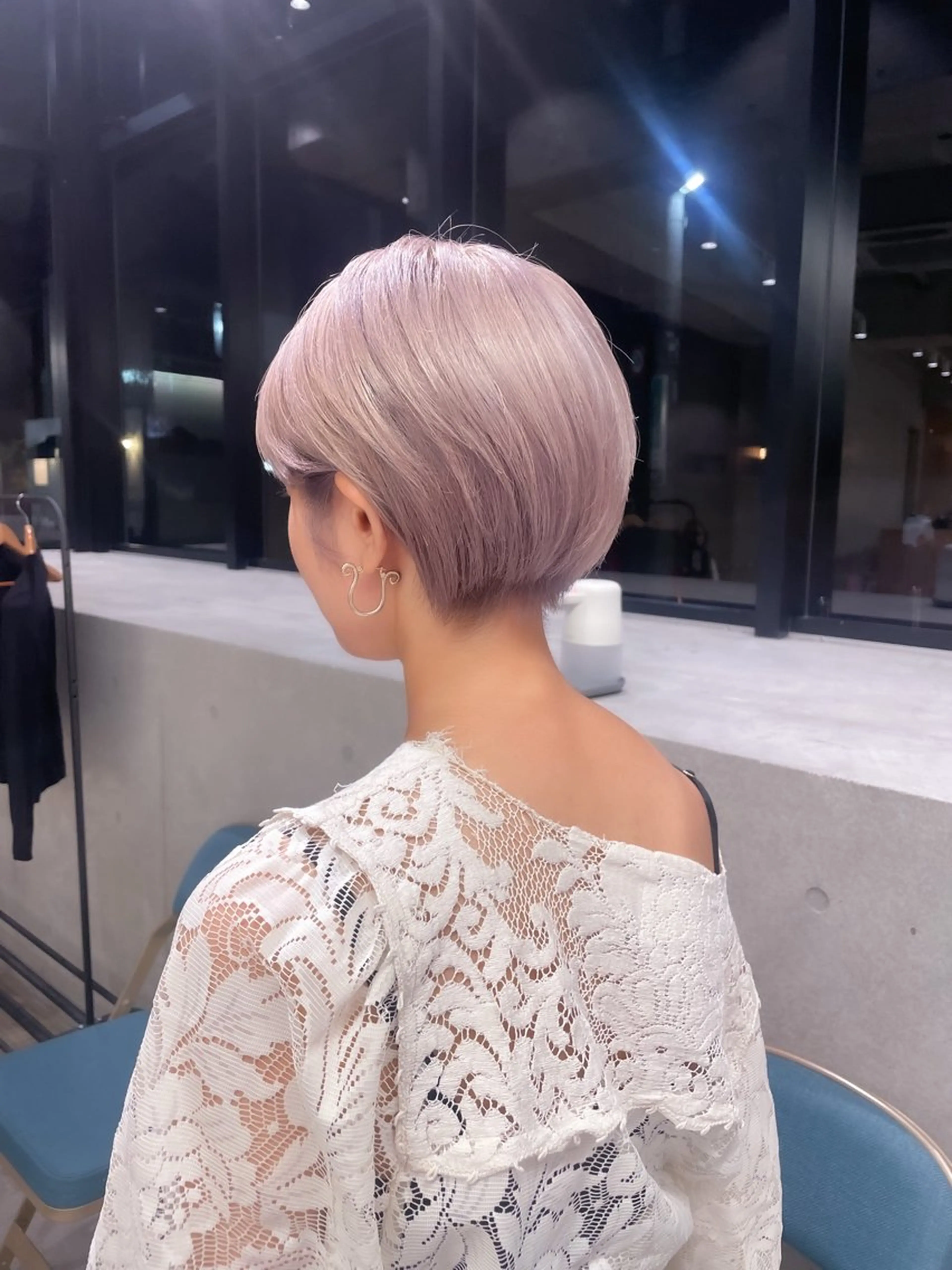 ショート カラー ヘアアレンジ ミニボブ/ブリーチ 🌈MISATOのヘアスタイル