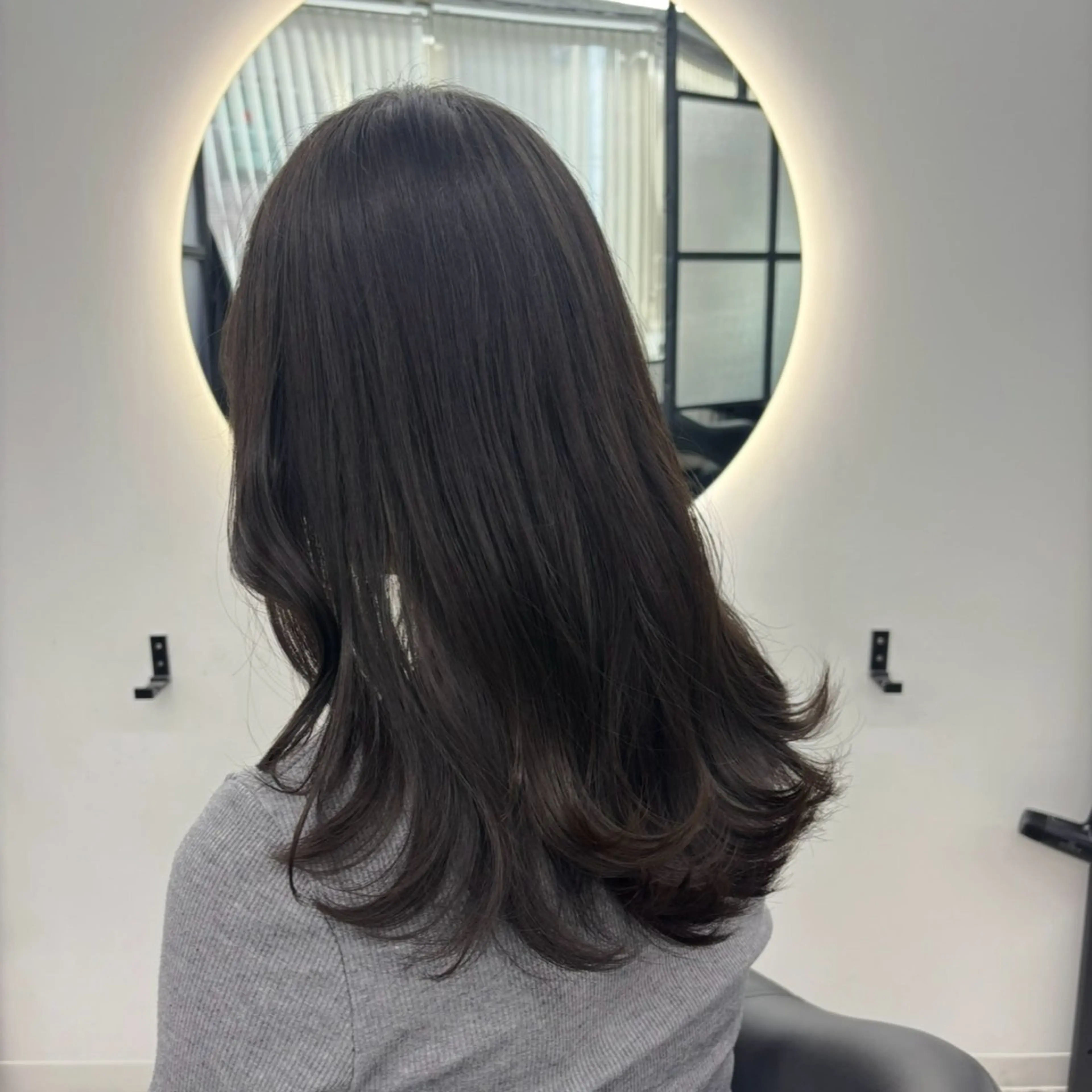 セミロング カラー ヘアカラー Ren. 🦋デザインカラーのヘアスタイル