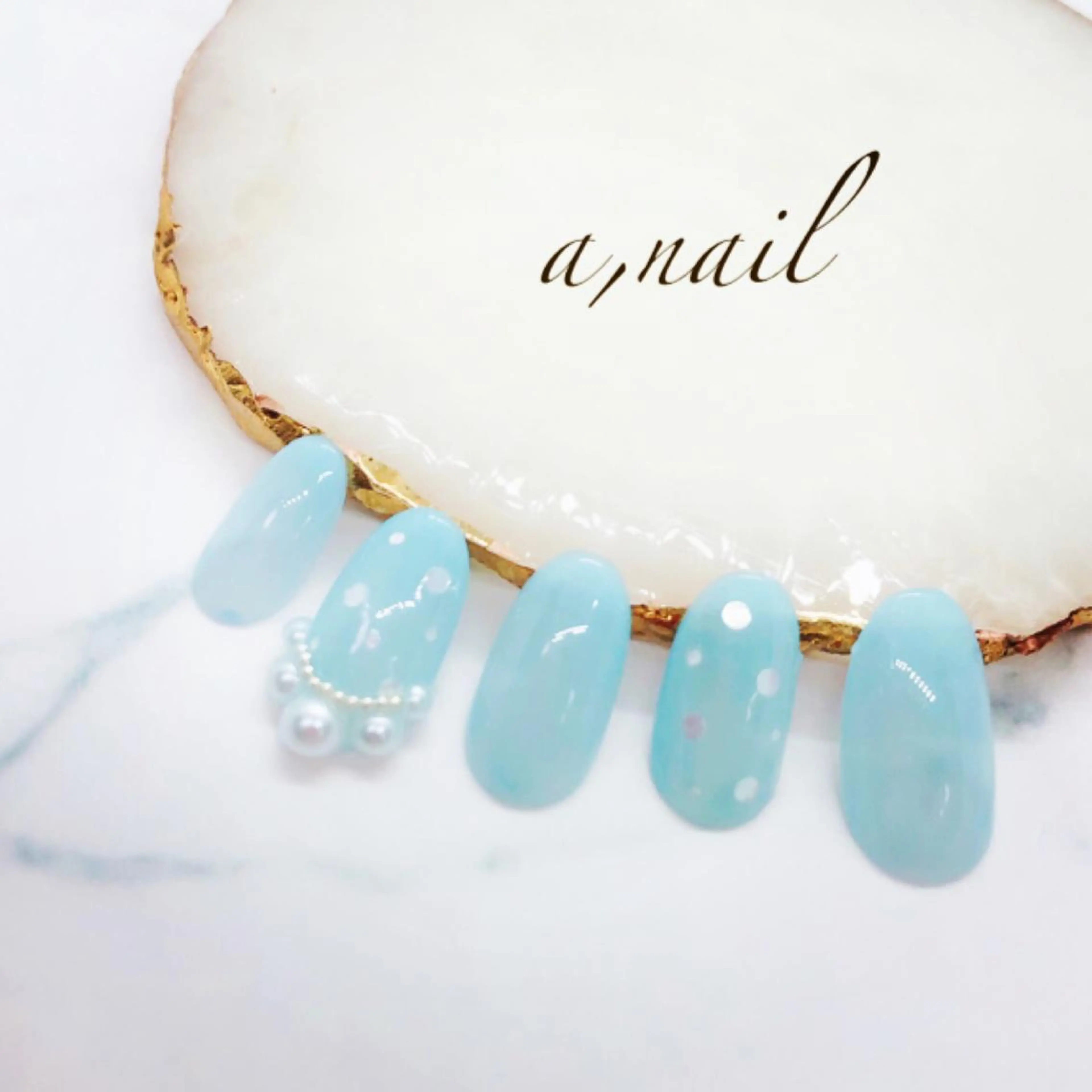 ネイル ドット フットネイル ジェルネイル グラデーション ワンカラーネイル ハンドネイル ネイルサロン エーネイルのネイルデザイン