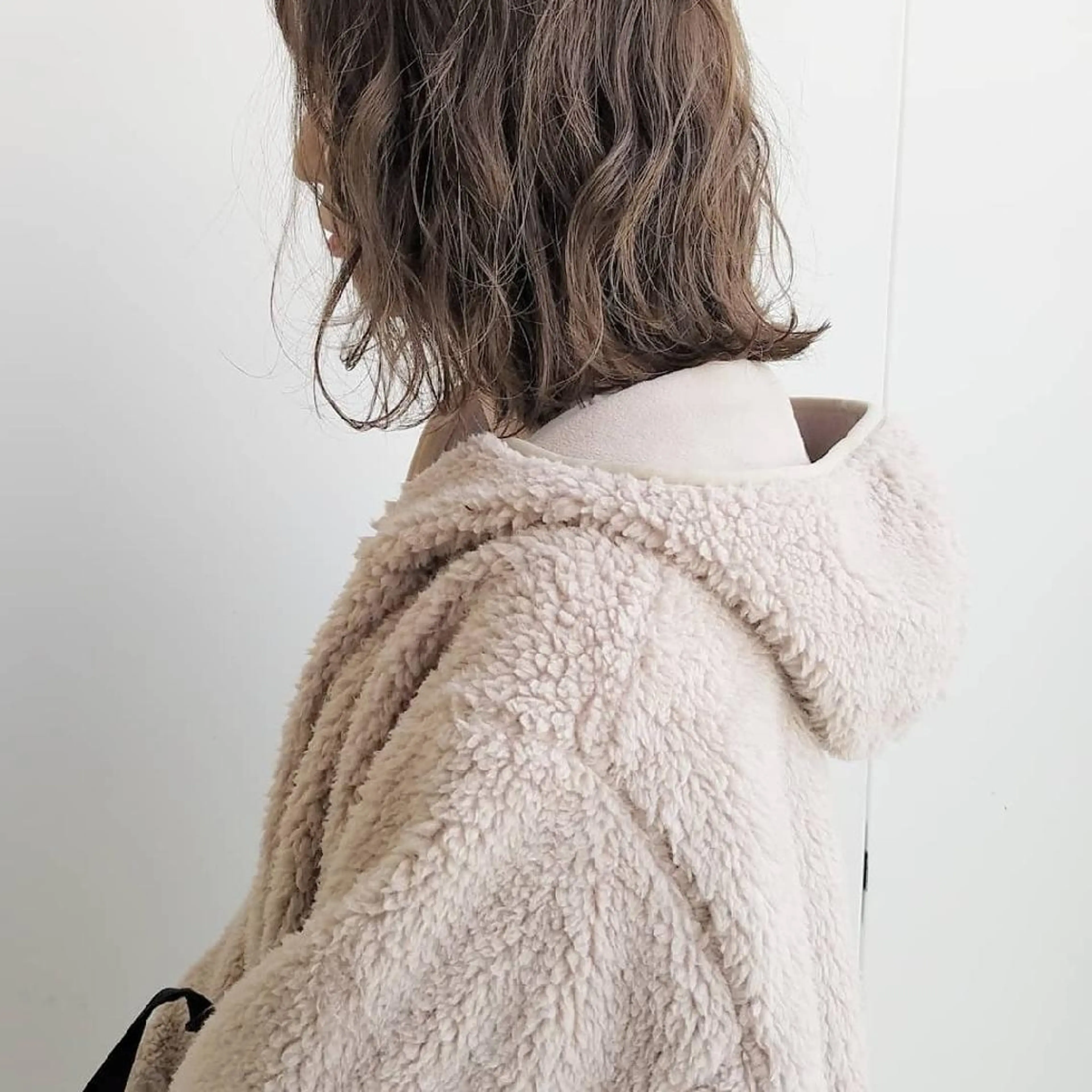 ミディアム カラー ヘアアレンジ アッシュ ミント iplus✴ まつげ、眉毛、耳つぼのマツエク・マツパデザイン