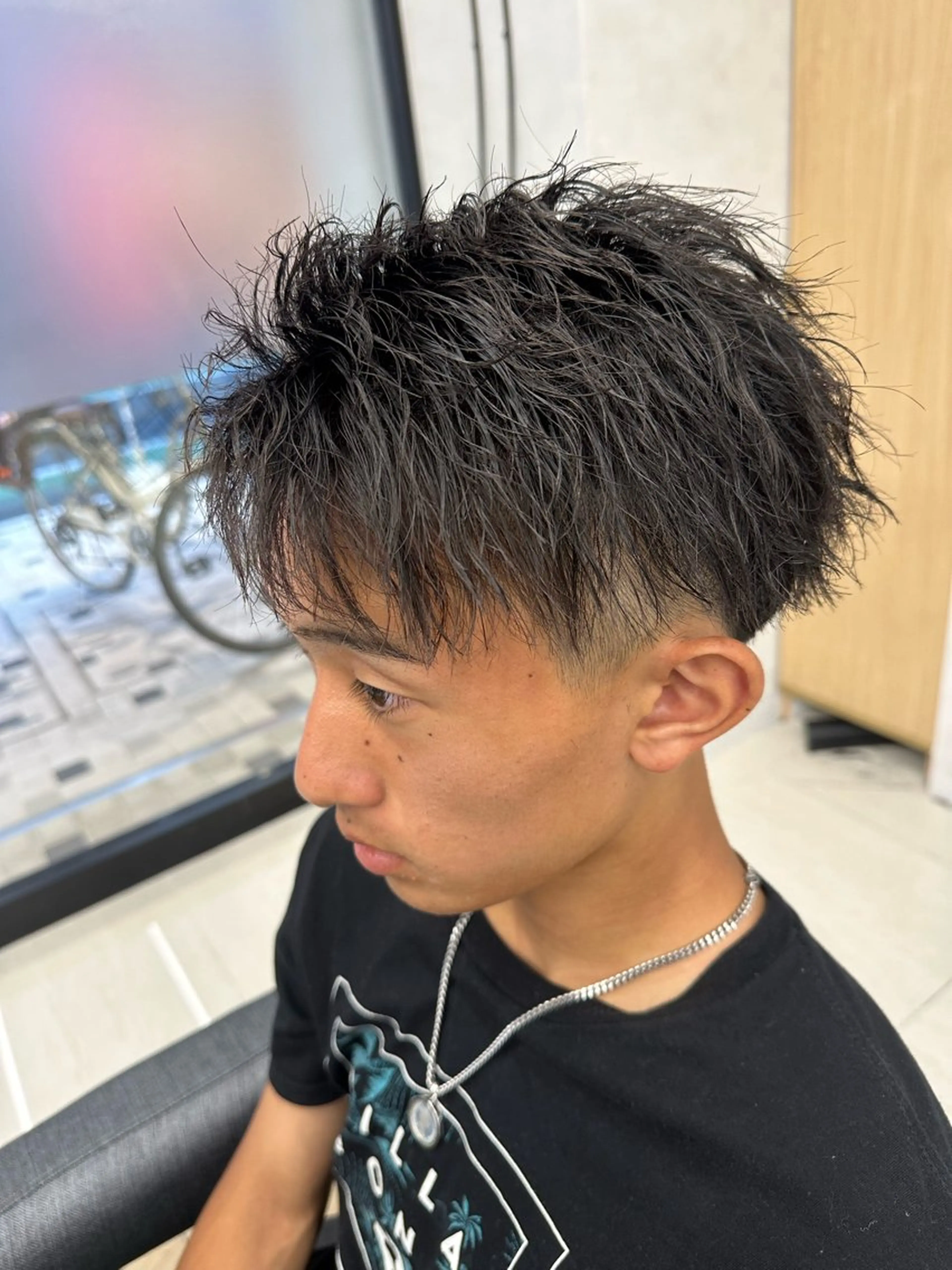 ショート パーマ メンズ メンズパーマ メンズツイストパーマ 波巻きパーマ ツイストパーマ 💈メンズ特化 美容師サキ💈のヘアスタイル