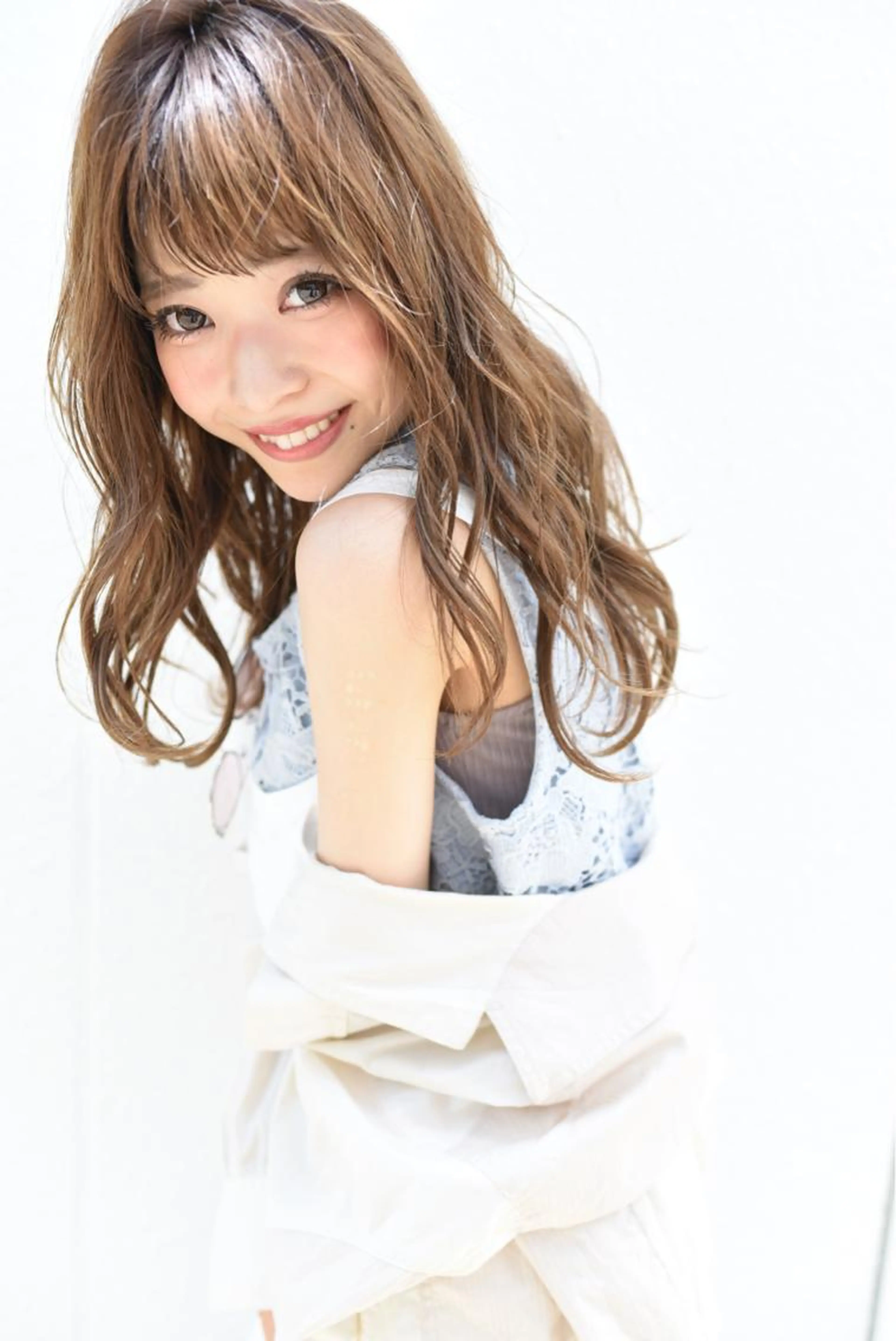 「うるっとまとまる⭐️」カット & カラー&ラメラメトリートメント（ブリーチ、ハイライトなどのWカラーはプラス料金です）の写真