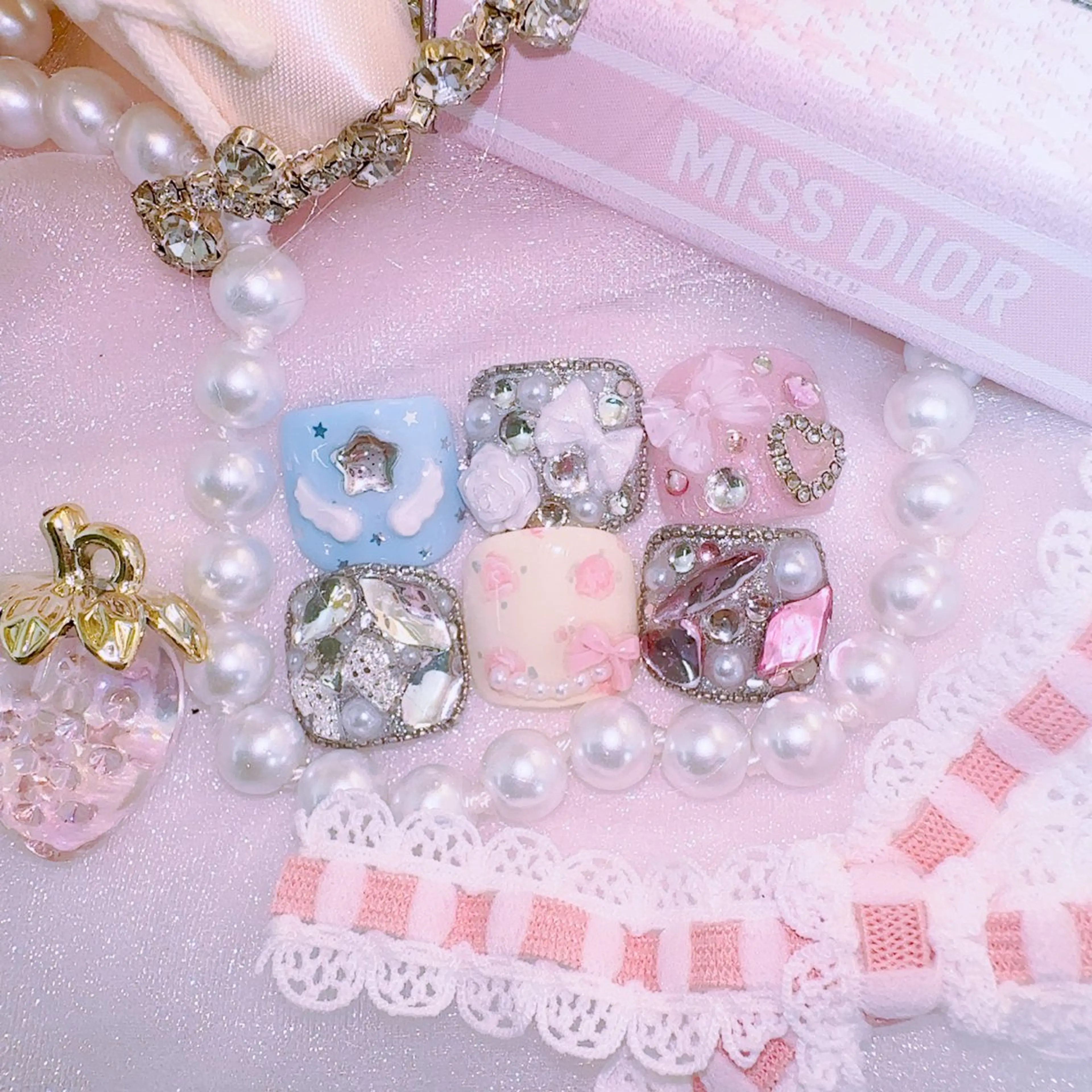 ネイル フットネイル キラキラネイル ワンカラーネイル 夏ネイル ワンホン、かわいい系 🎀ななみのネイルデザイン