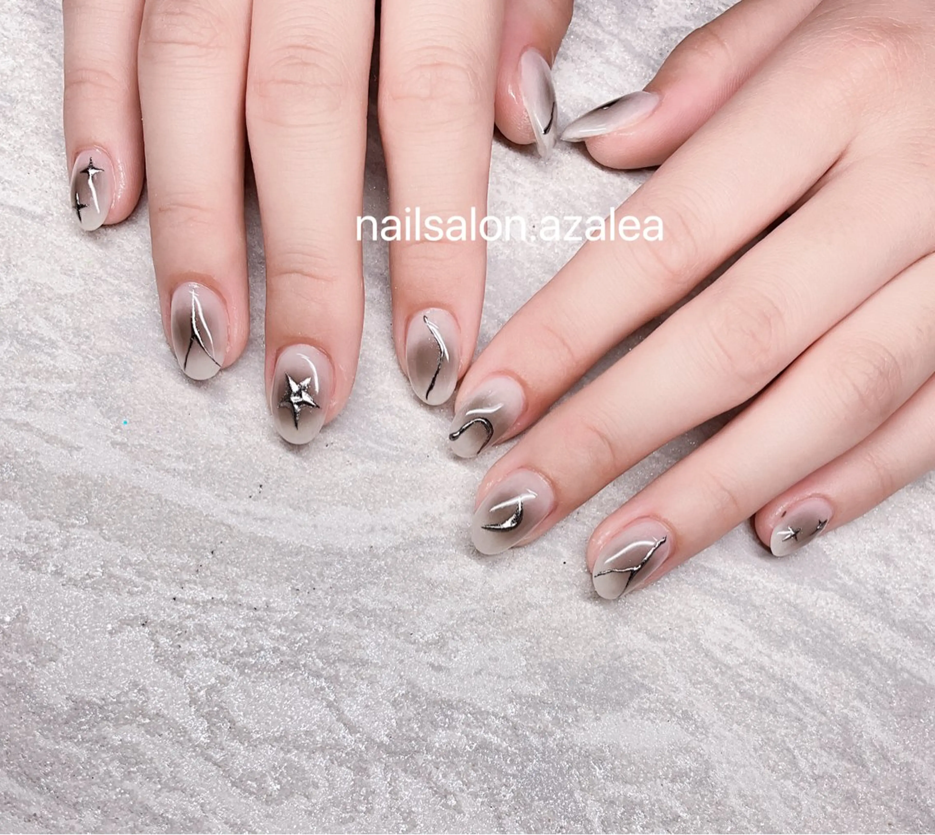 ネイル ハンドネイル R inのネイルデザイン