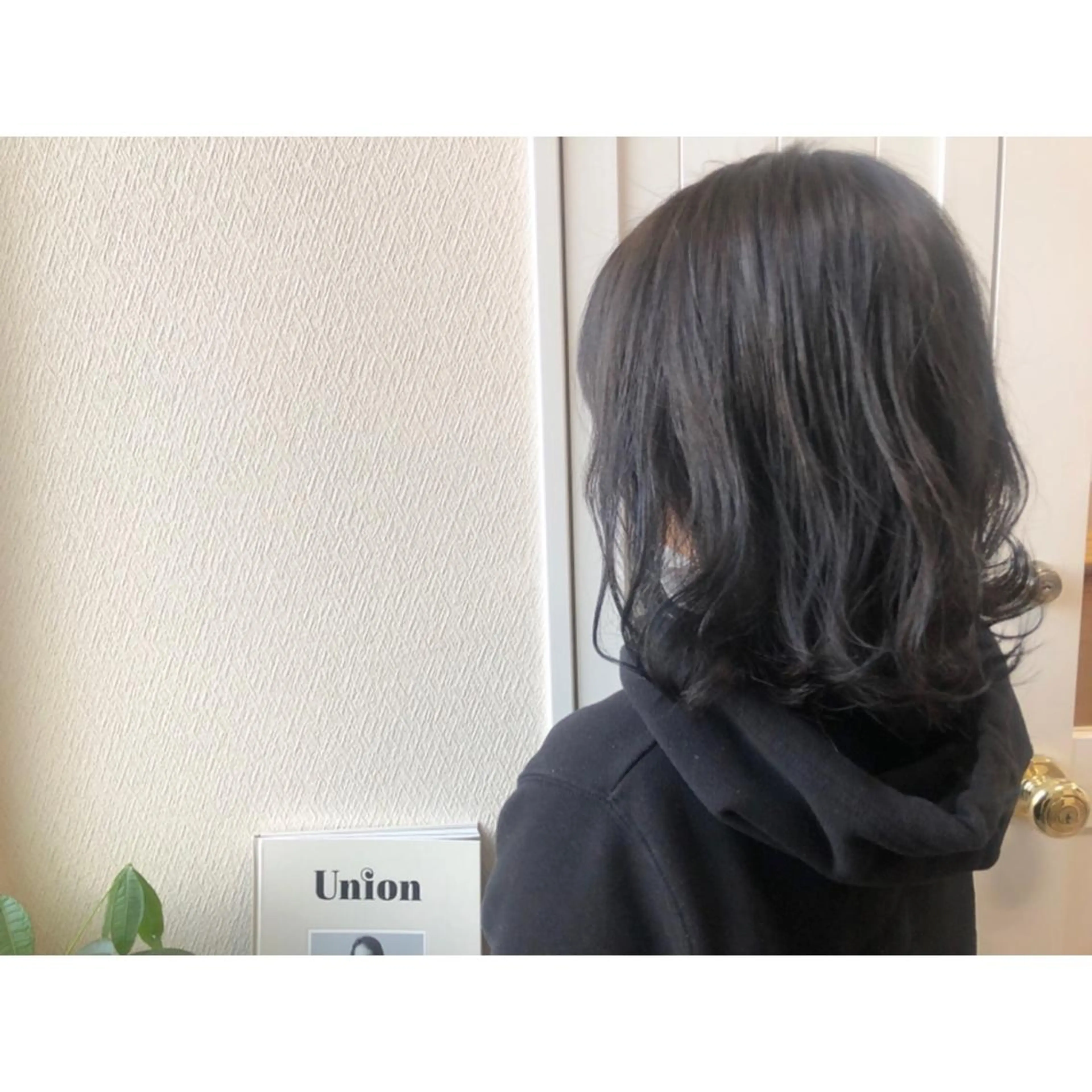 ミディアム カラー アッシュ アッシュグレー アッシュグレージュ 黒髪 透明感カラー 江上拓郎/ショート /酸性ストレートのヘアスタイル