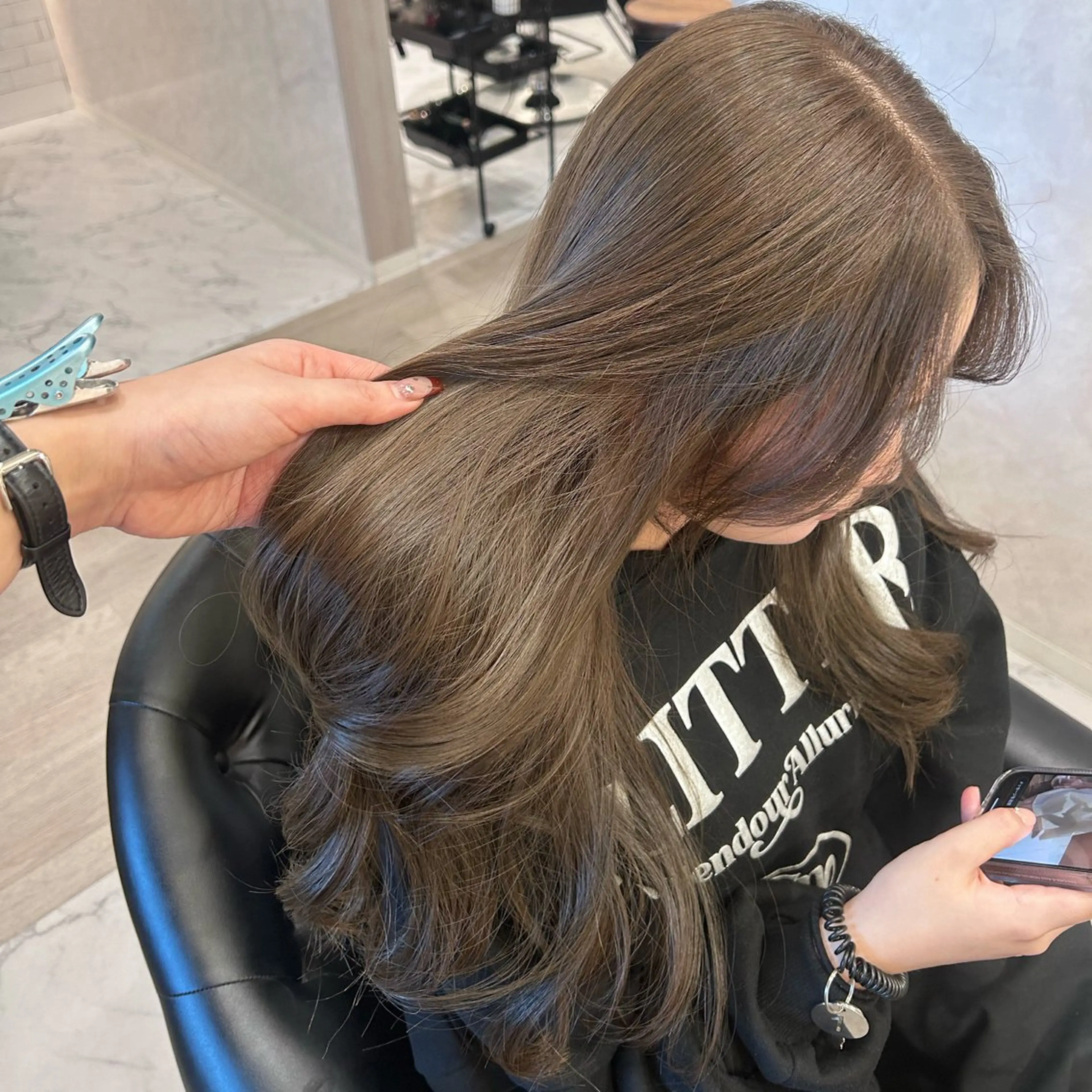 ロング カラー カット ヘアカラー トリートメント &chaLme   心斎橋所属・emi/髪質改善/ 韓国風/艶カラーのヘアスタイル