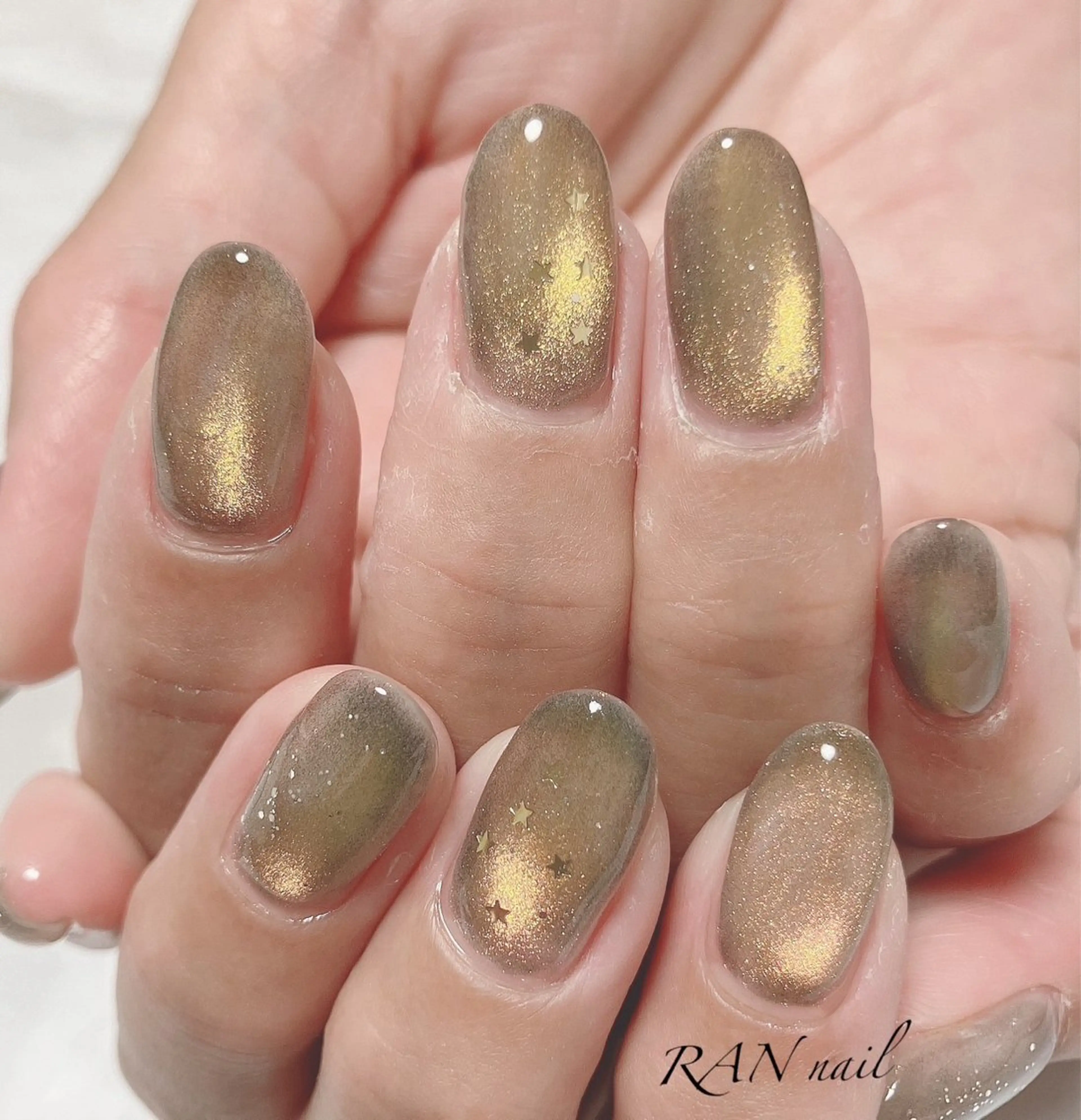 ネイル ジェルネイル グリーン ホログラムネイル マグネットネイル ネイビー ハンドネイル フットネイル RAN nail 〜ランネイル〜所属・RAN nailのネイルデザイン