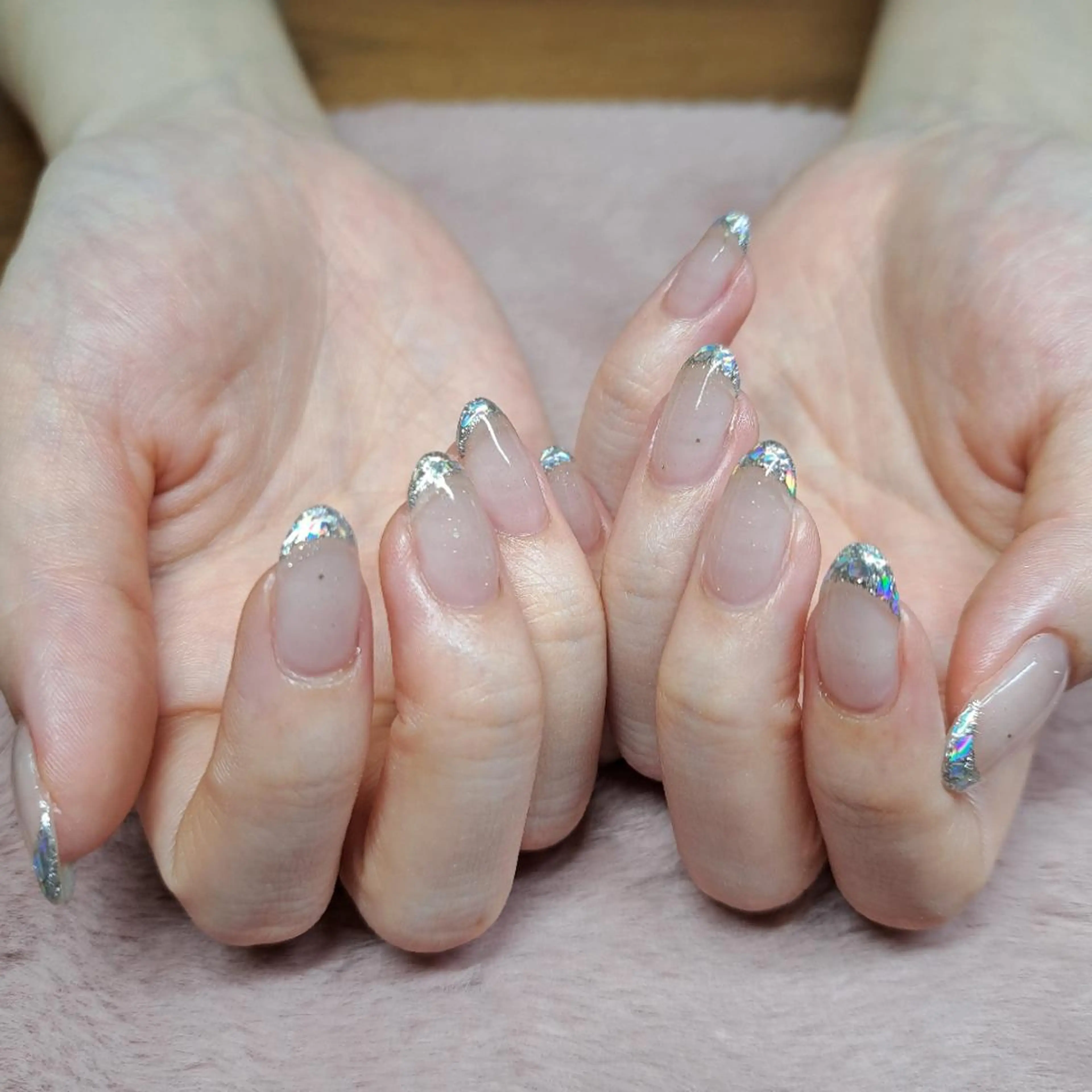 ネイル オーロラネイル ブルー フレンチネイル ラメ(グリッター) HAYASHI  Nのネイルデザイン