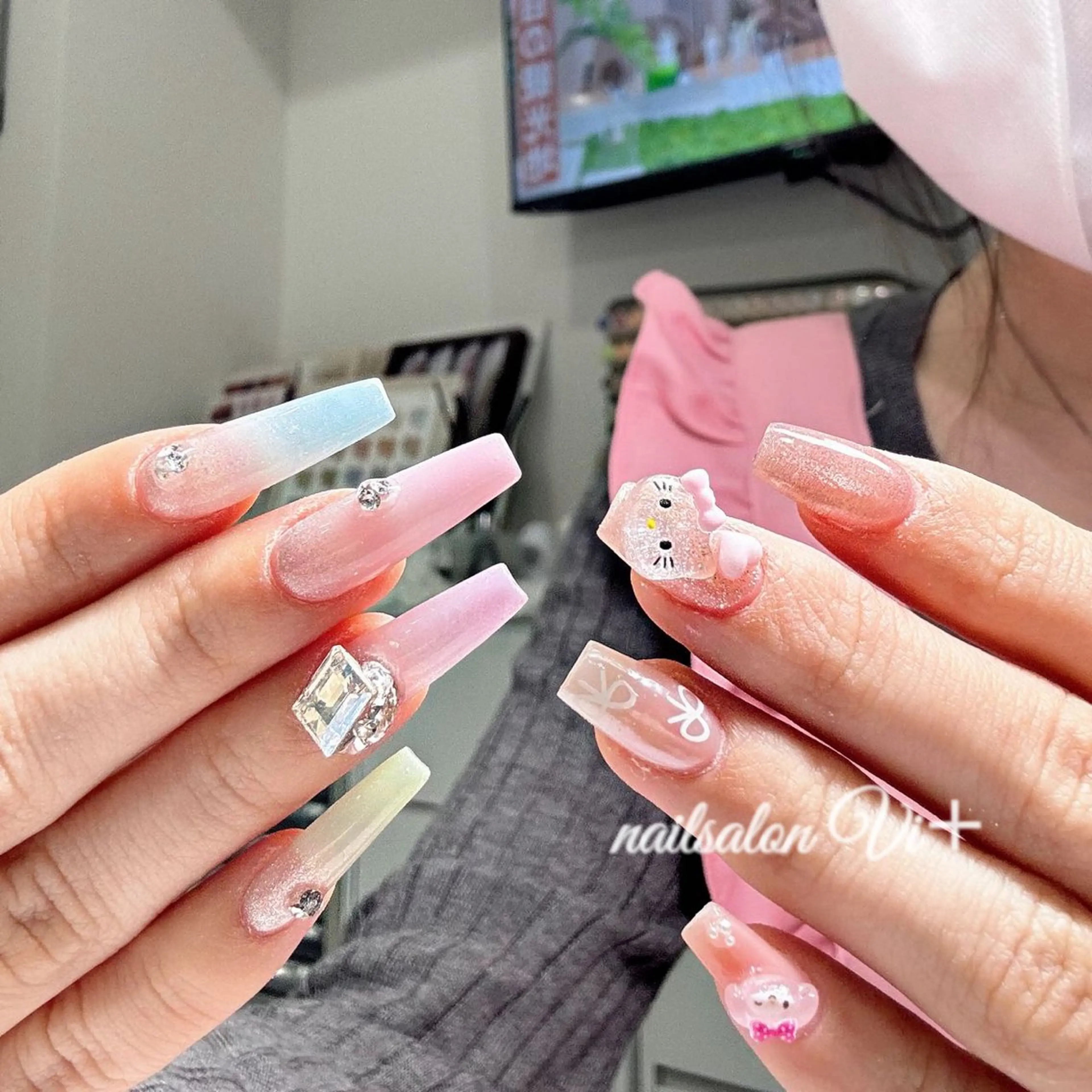 ネイル ✨Nailsalon Vi+✨のネイルデザイン