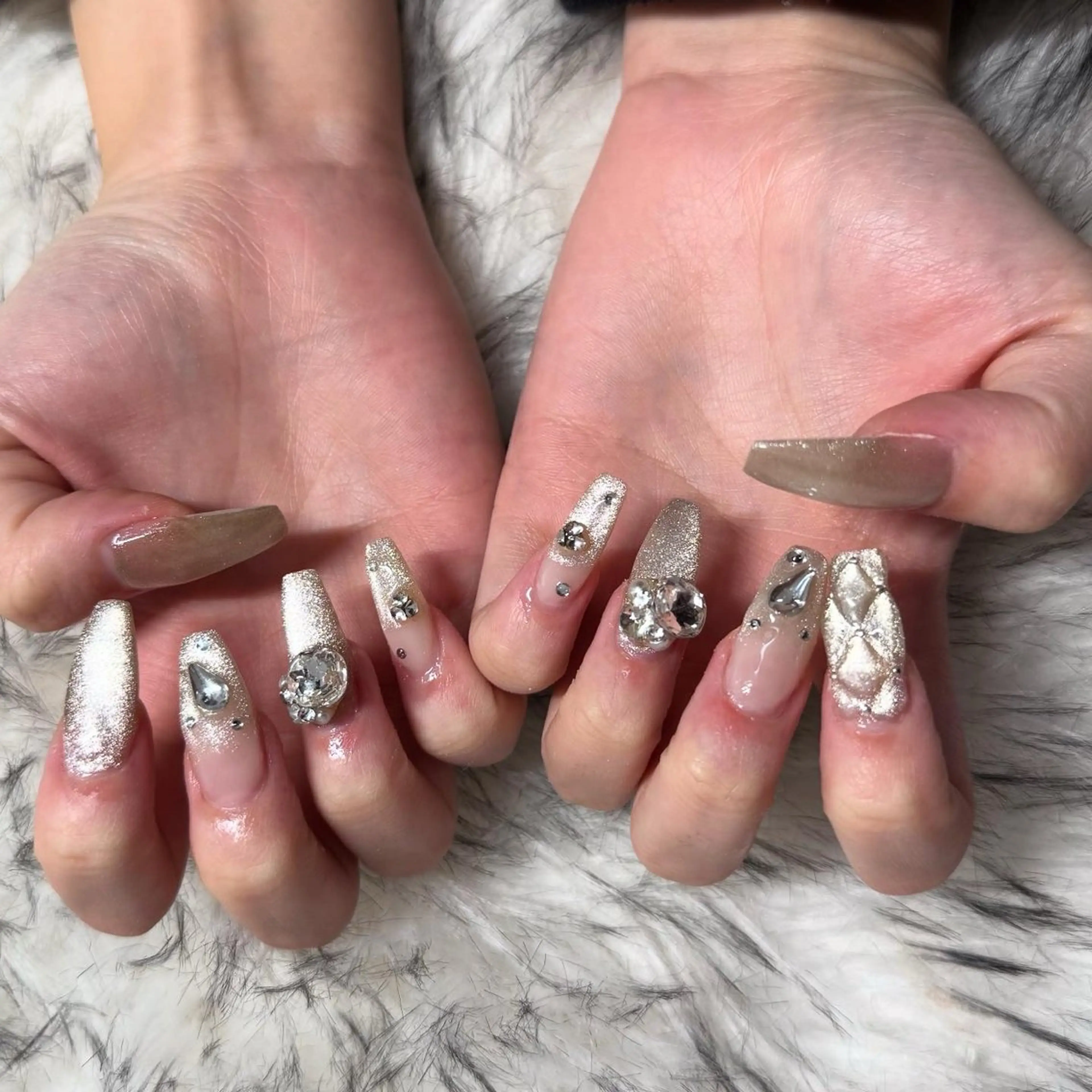 ロング ハンドネイル mao .のネイルデザイン