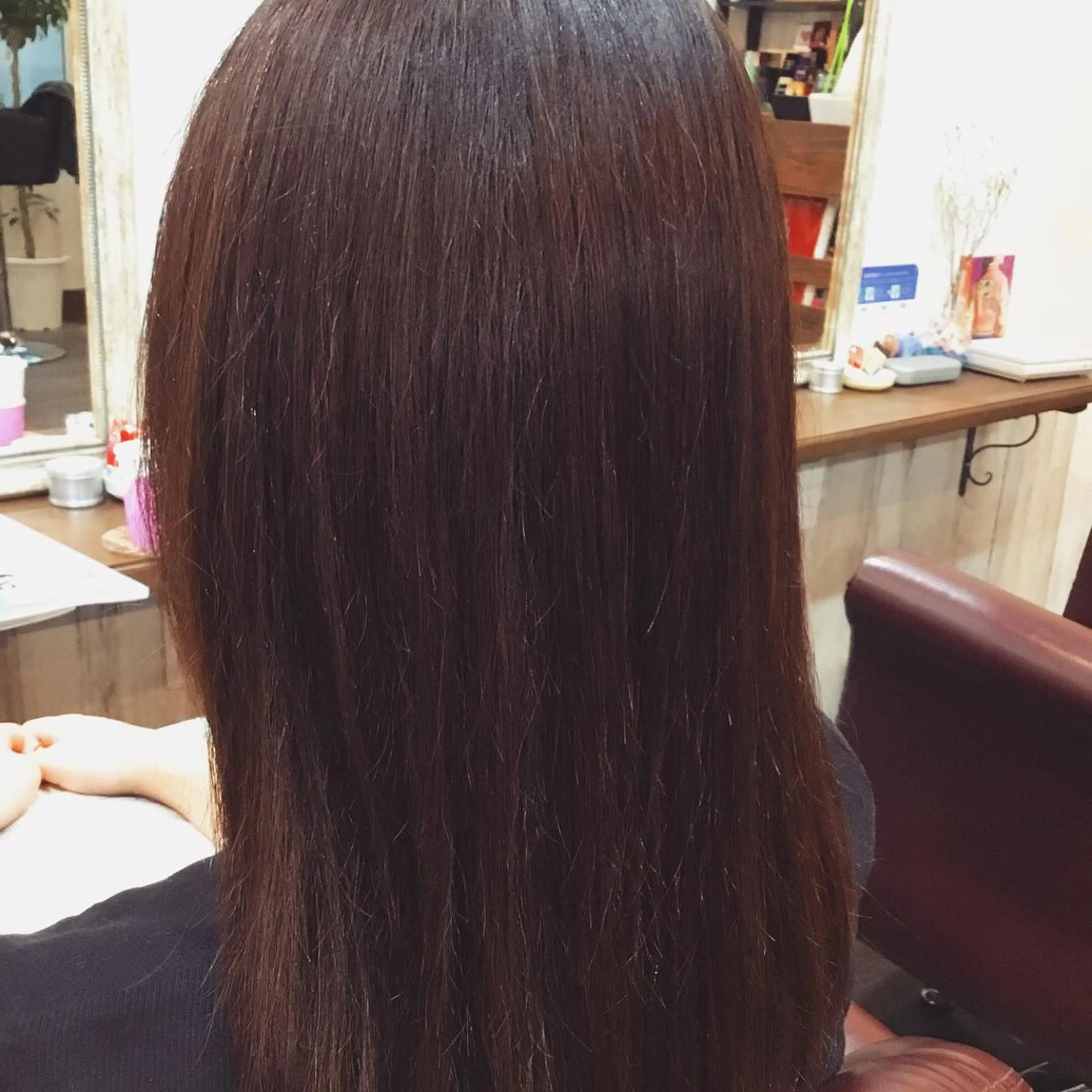 ミディアム カラー パーマ embrace エンブレイスのヘアスタイル