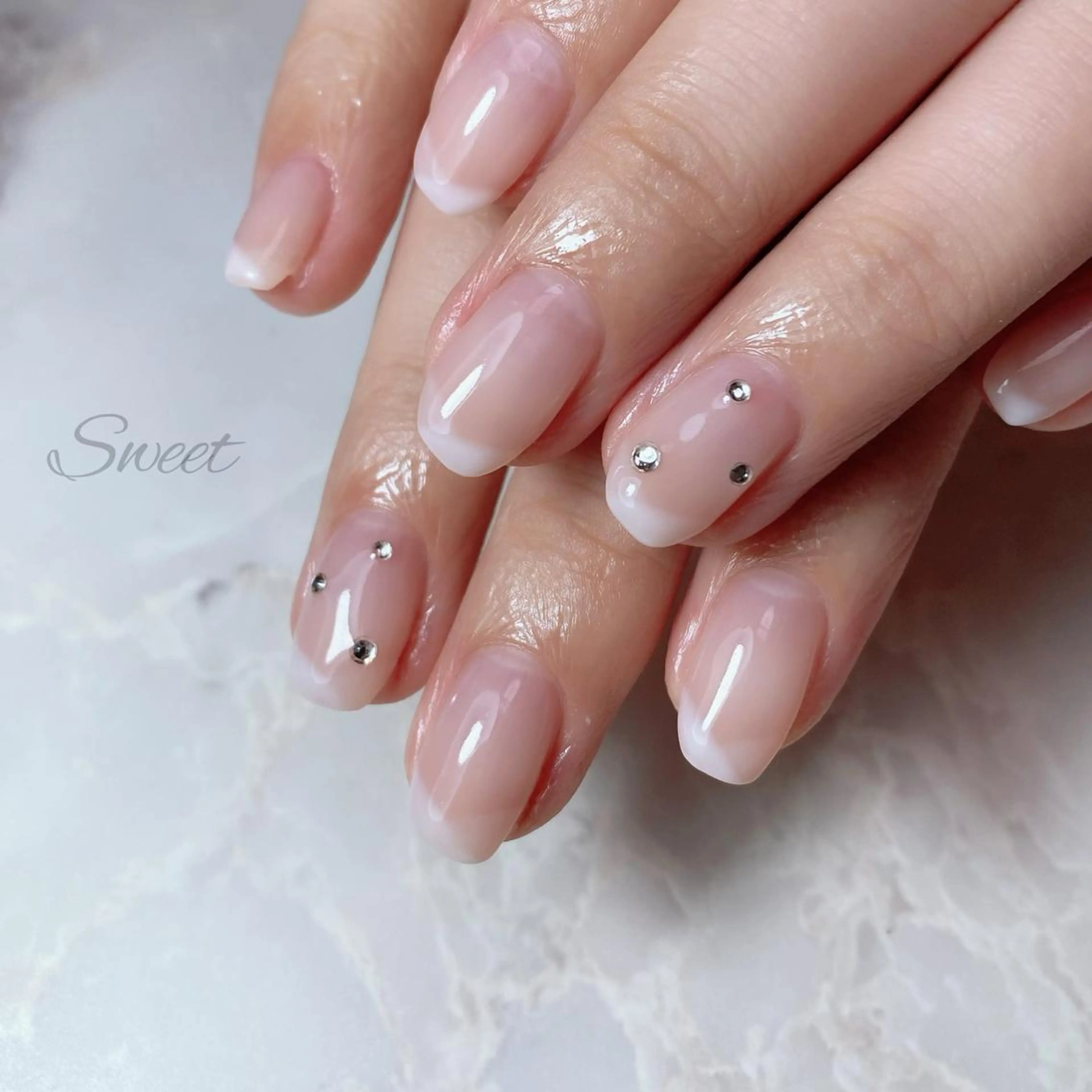 ネイル フレンチネイル sweet 仲野陽子のネイルデザイン