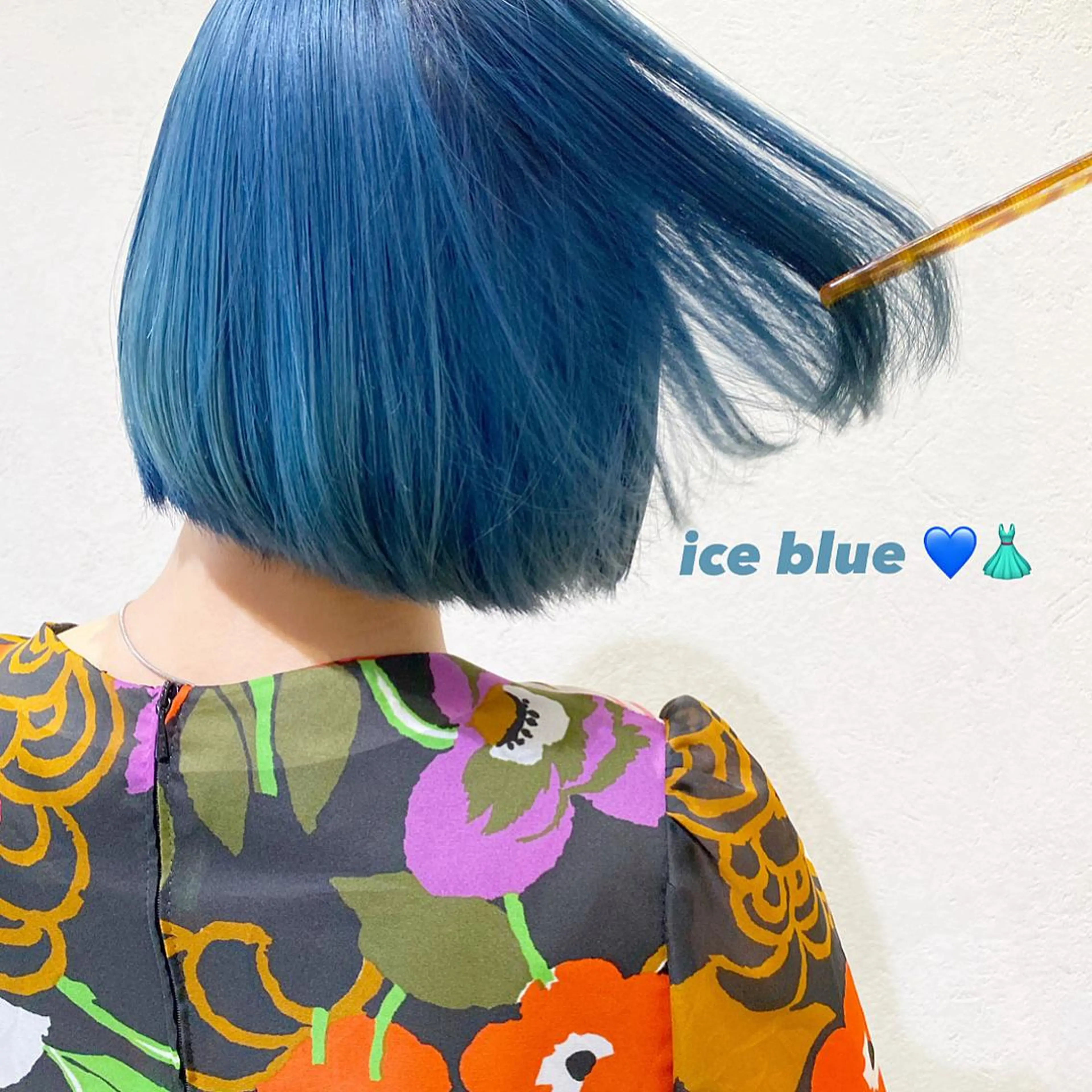 ショート カラー ブリーチ ブルーカラー ヘアカラー トリートメント ヘッドスパ パーマ指名No1 /namiのヘアスタイル