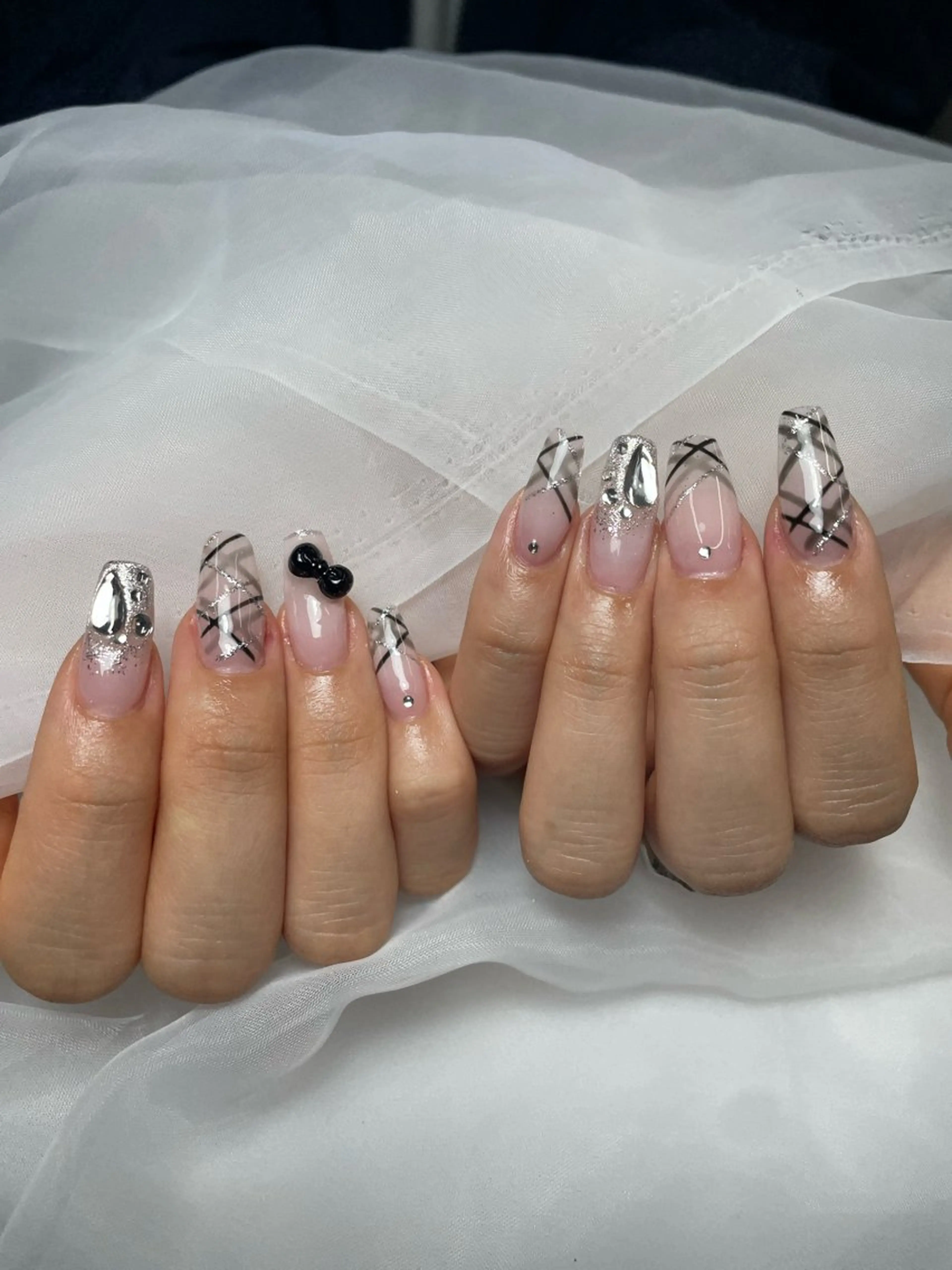 ネイル アートネイル 長さ出し ガーリー 韓国ネイル 持ち込み Rin Nail 新大久保店のネイルデザイン