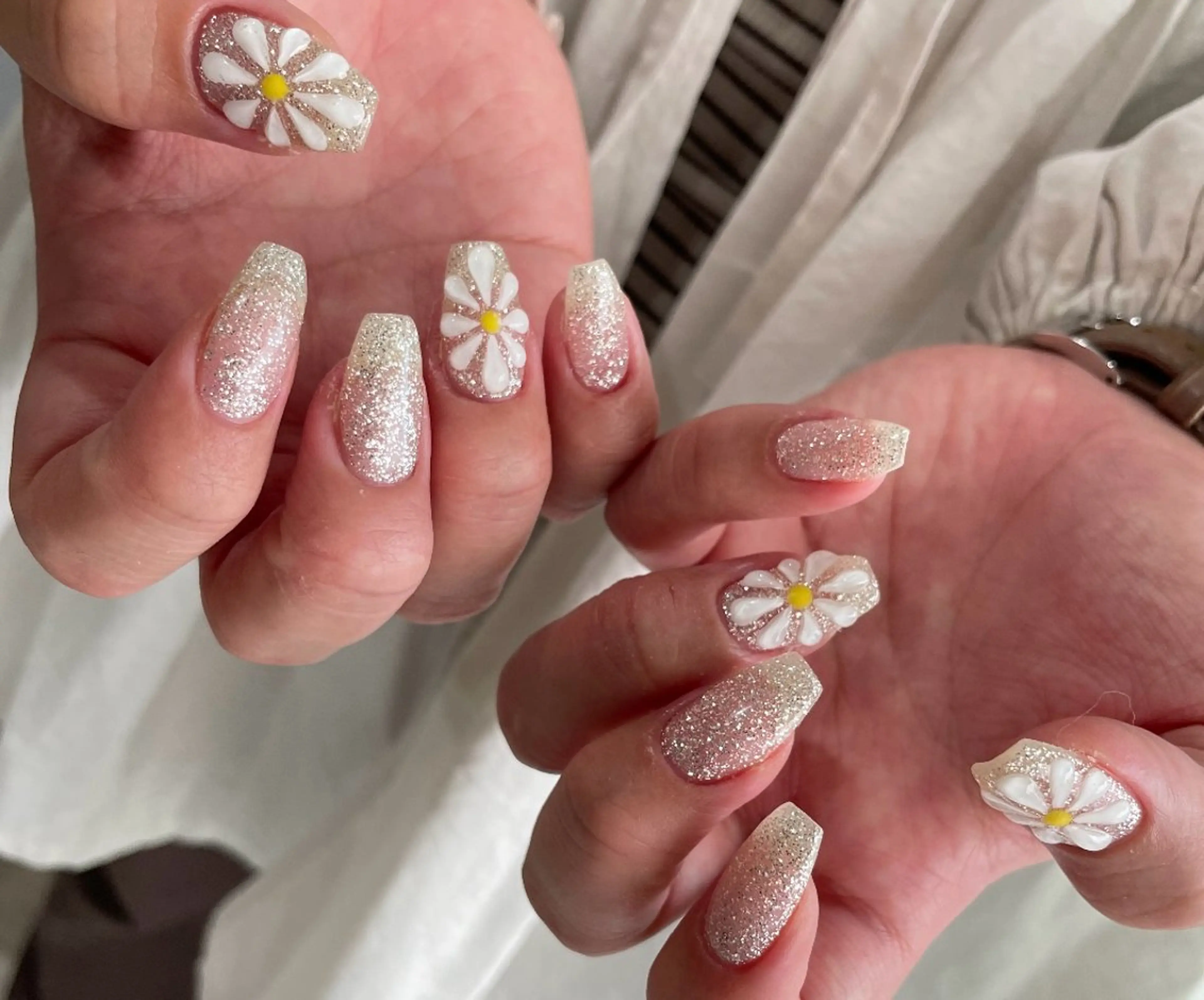 ネイル キラキラネイル ぷっくりネイル nail salon CIELのネイルデザイン