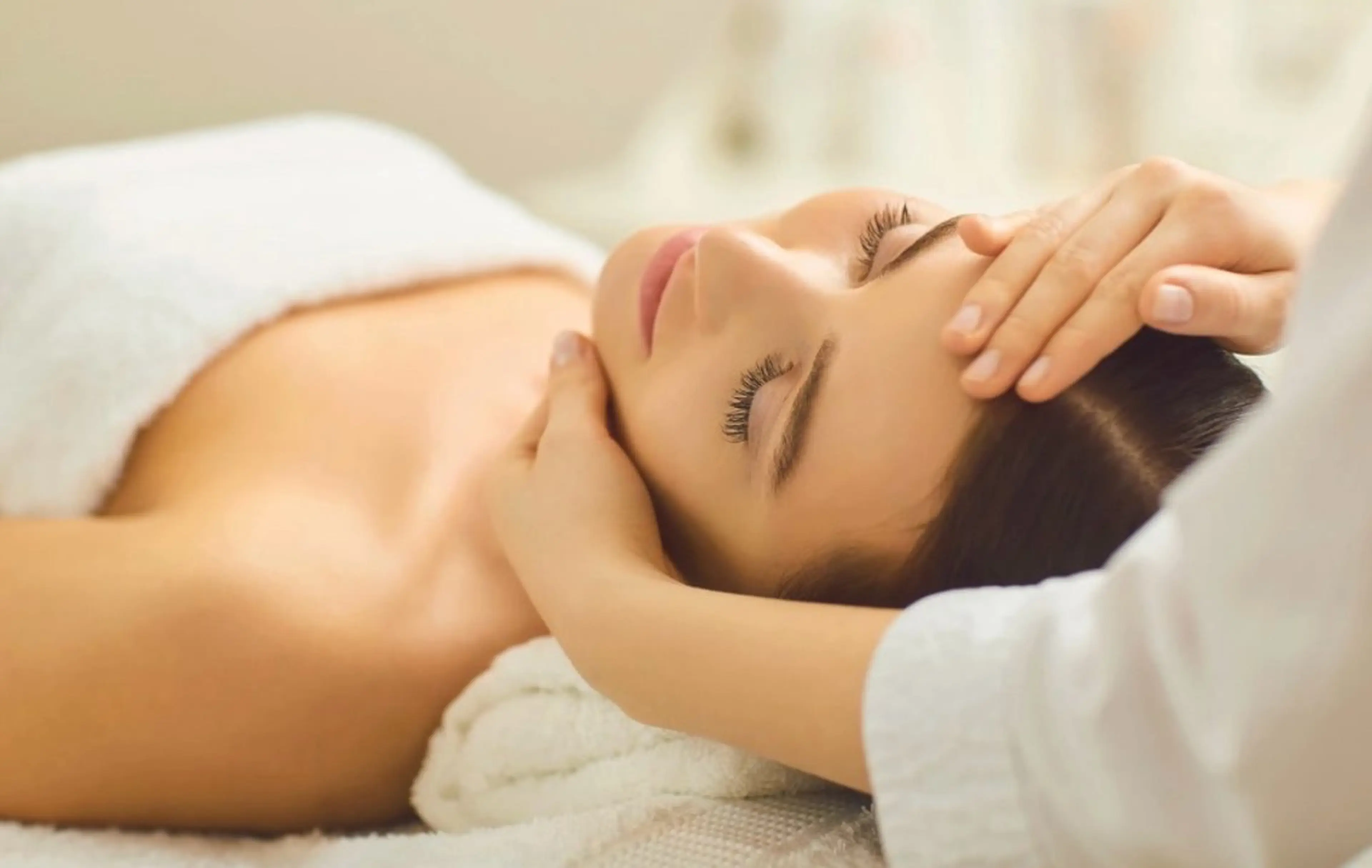 【お試し価格】頭と顔のスッキリコース◇ドライヘッドスパ+リンパマッサージ《55分コース》の写真