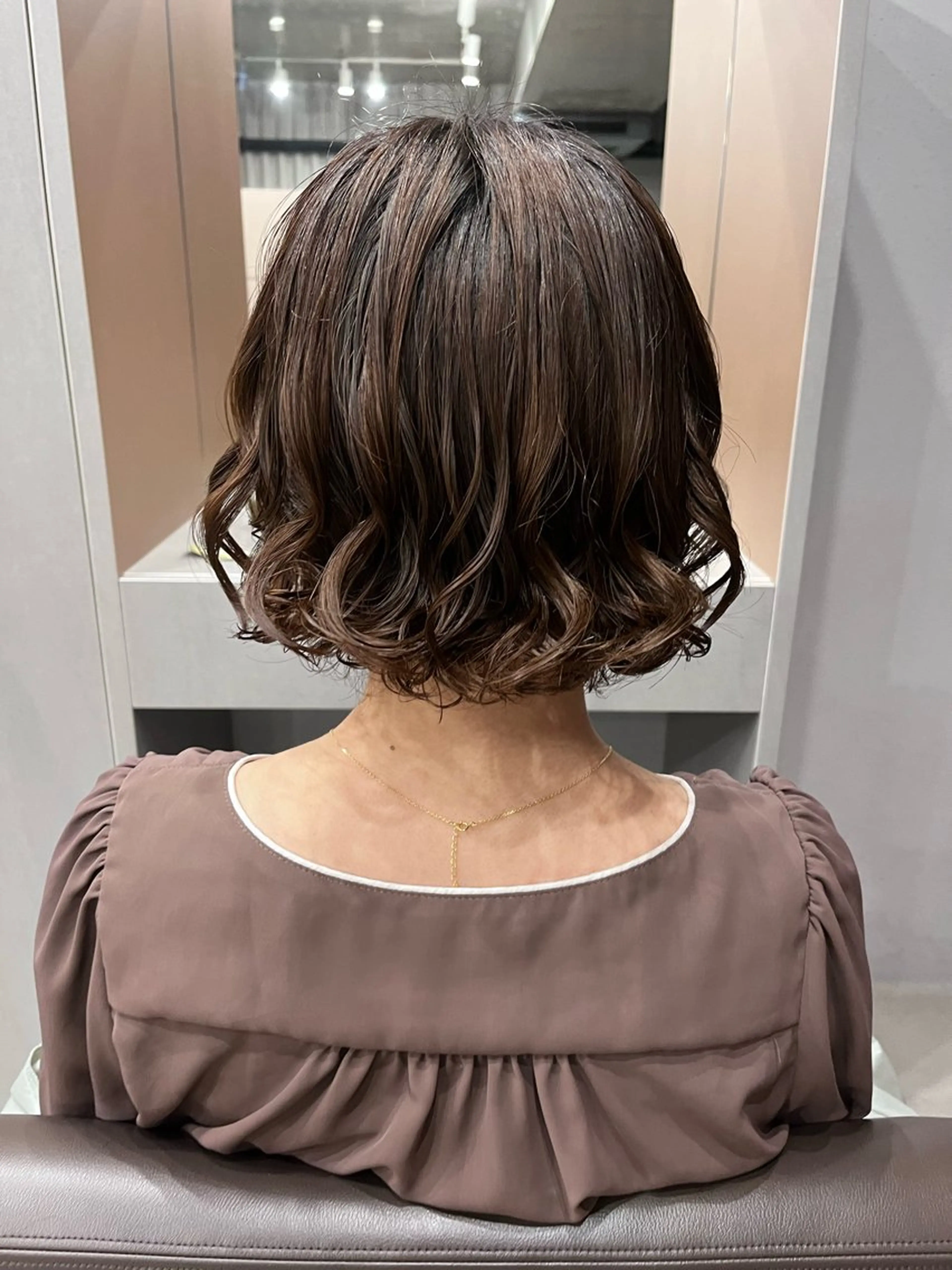 ミディアム パーマ ショートカット無料/ 小顔ショートのヘアスタイル