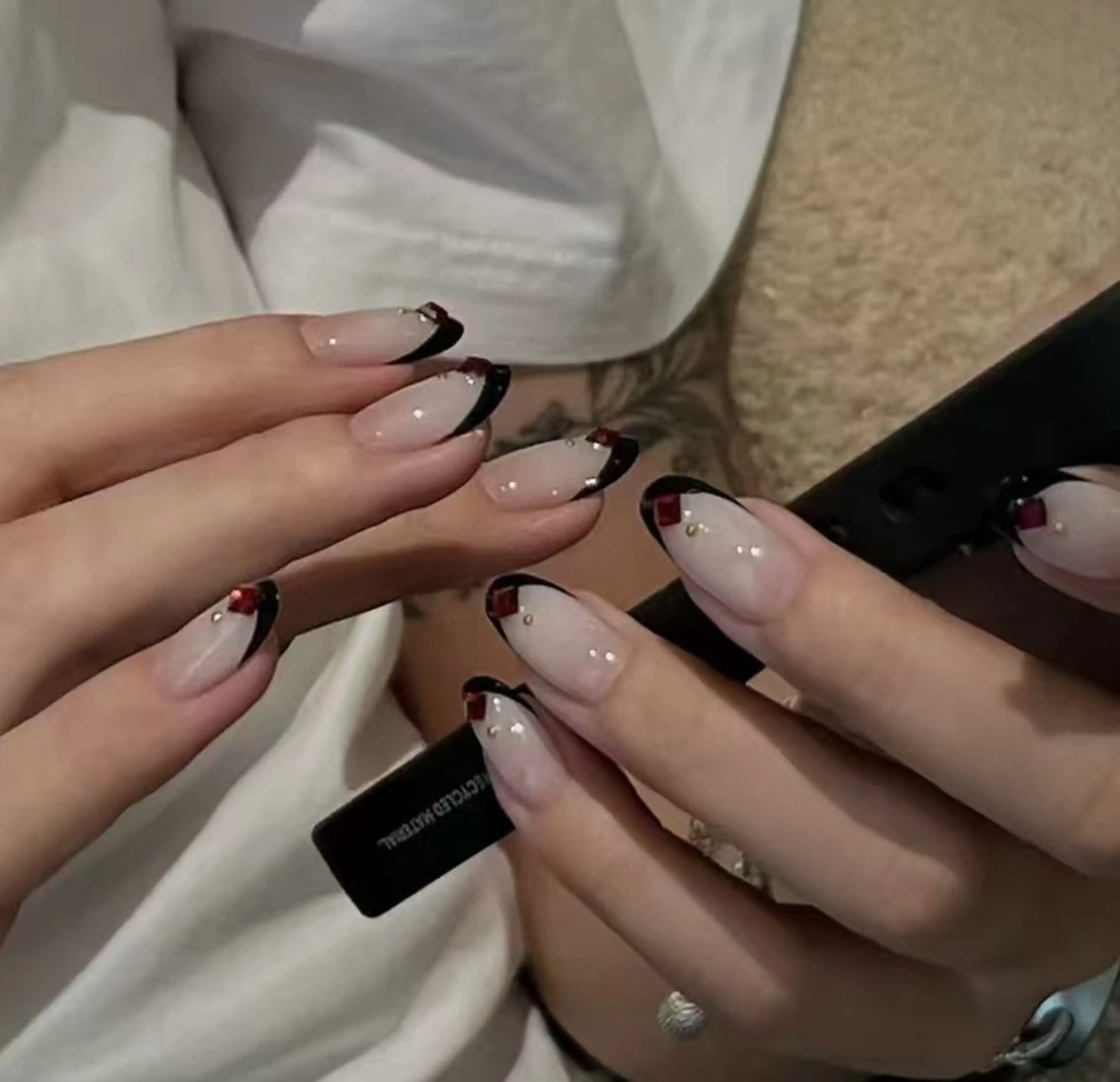 ネイル オーロラネイル フラワーネイル フットネイル フレンチネイル ジェルネイル ハンドネイル BabyYouMi ねねのネイルデザイン