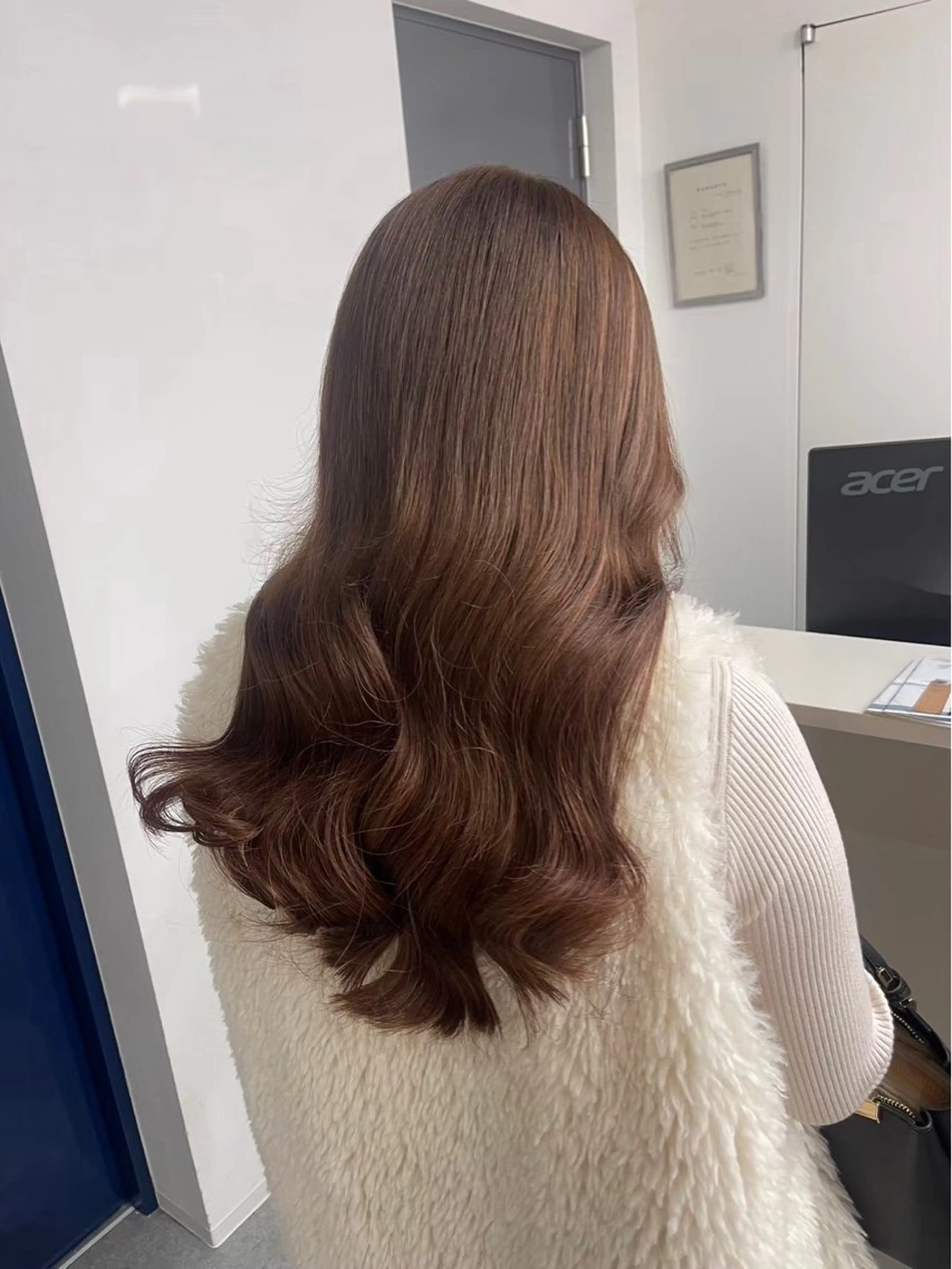 ロング カラー NAOKI /海外風のヘアスタイル