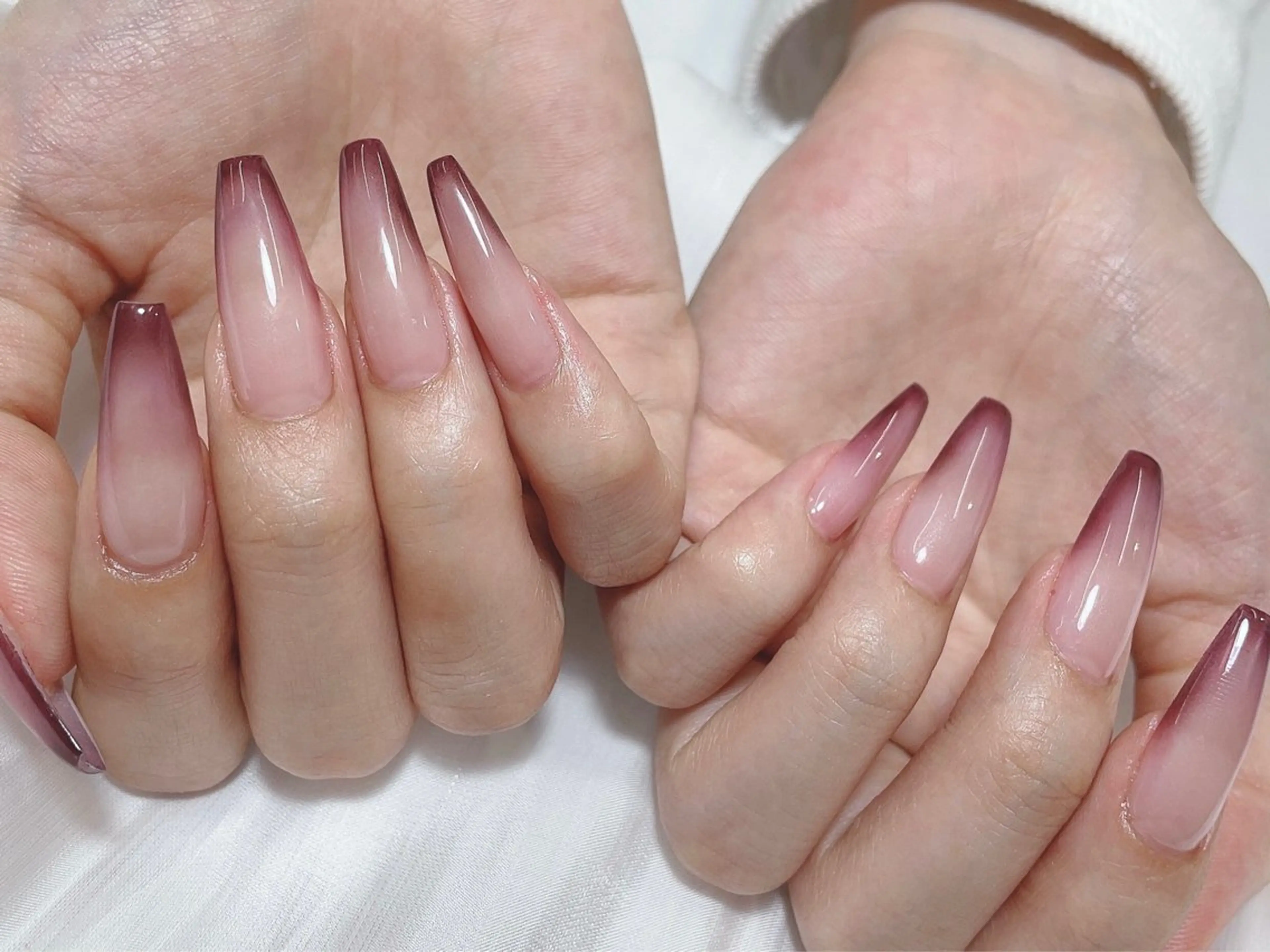 ネイル チークネイル フットネイル フレンチネイル ジェルネイル ガーリー ハンドネイル Liora nail 2のネイルデザイン