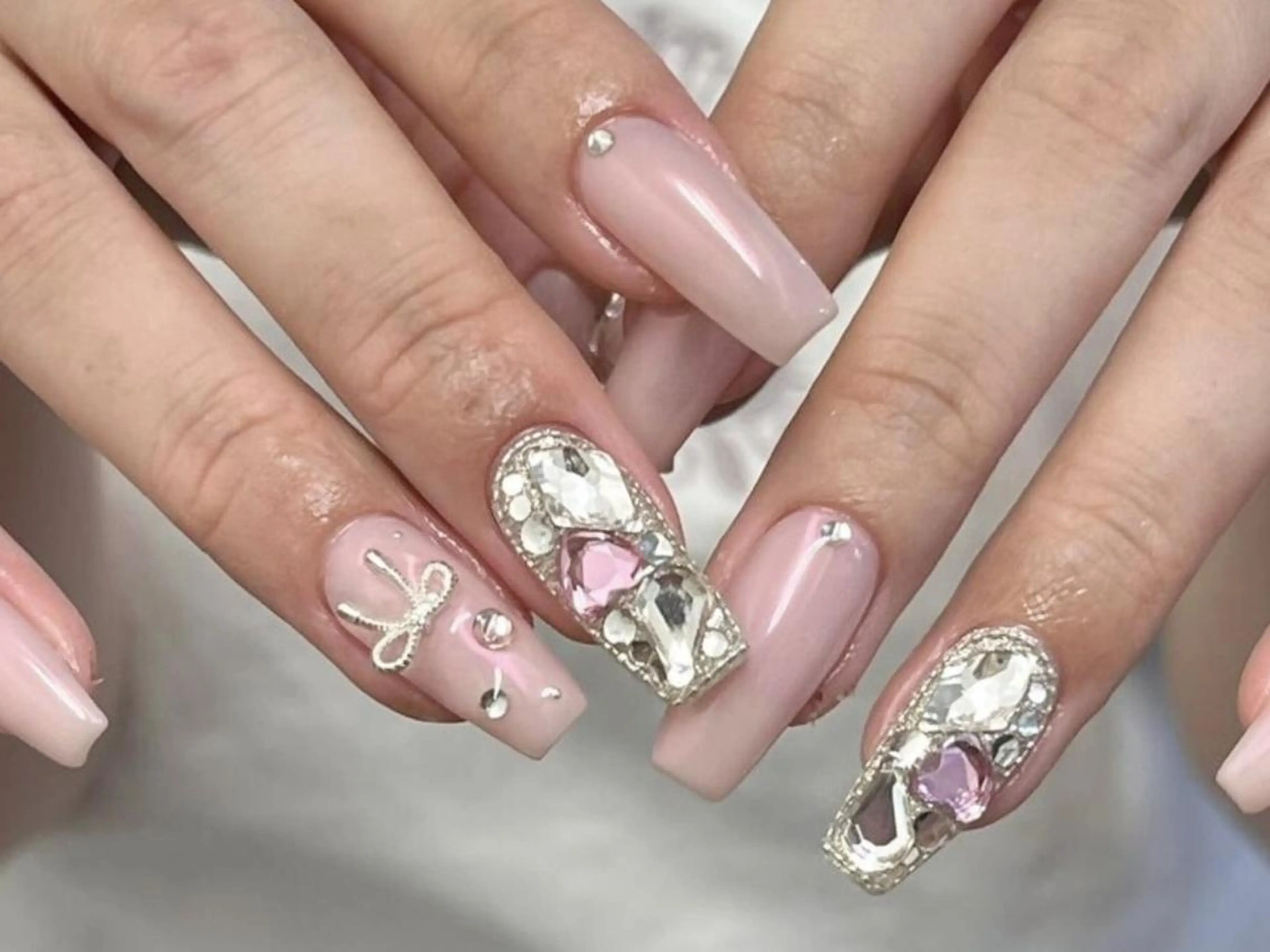 ネイル アートネイル 持ち込み 🦋y y Nail 🤍のネイルデザイン