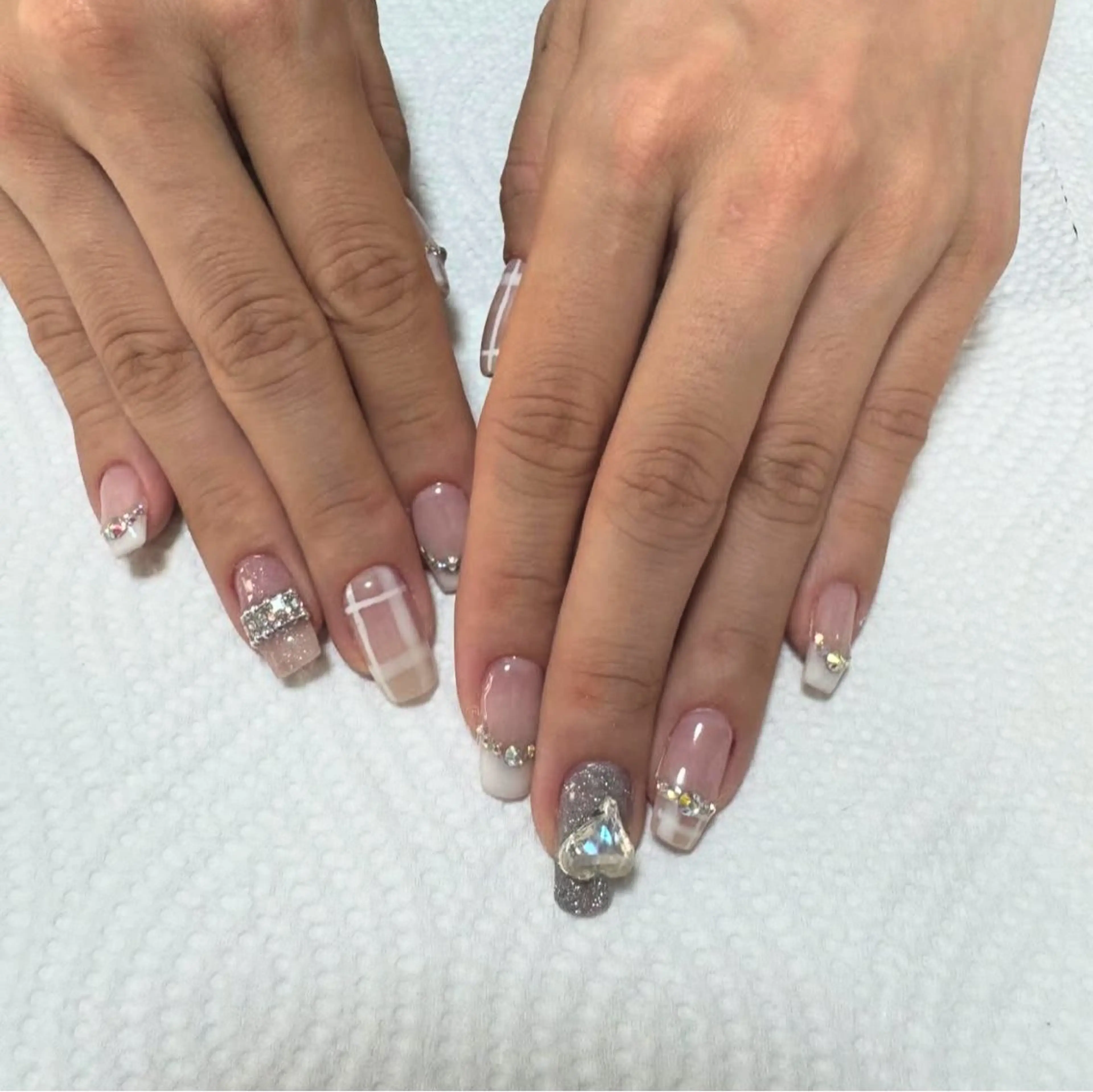 ネイル carnet所属・carnet manakaのネイルデザイン