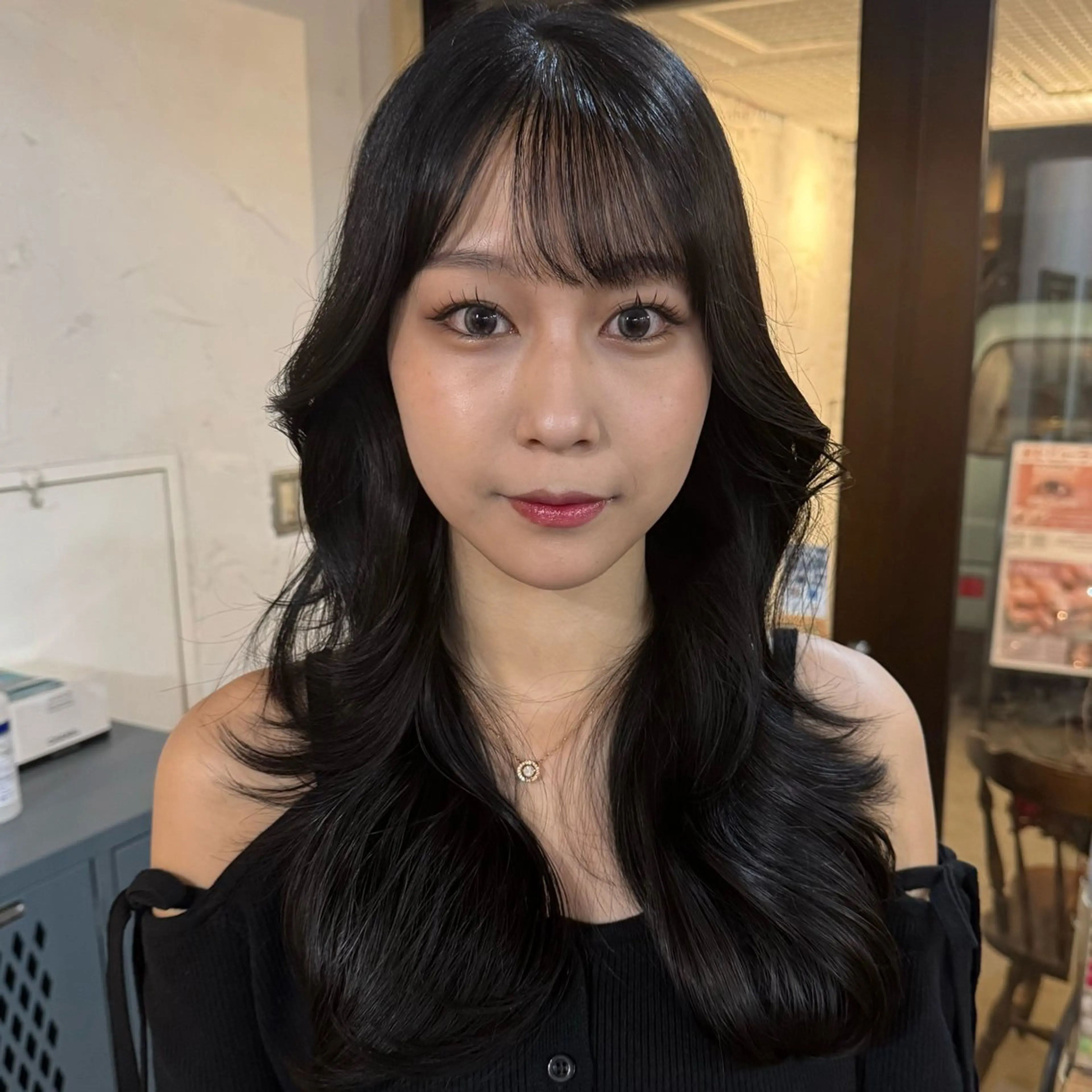 ロング カラー グレージュ ボブ くびれヘア 顔まわりレイヤー 顔周りカット カット ヘアカラー トリートメント フリーランス所属・韓国ヘア レイヤー くびれヘアMATSUのヘアスタイル