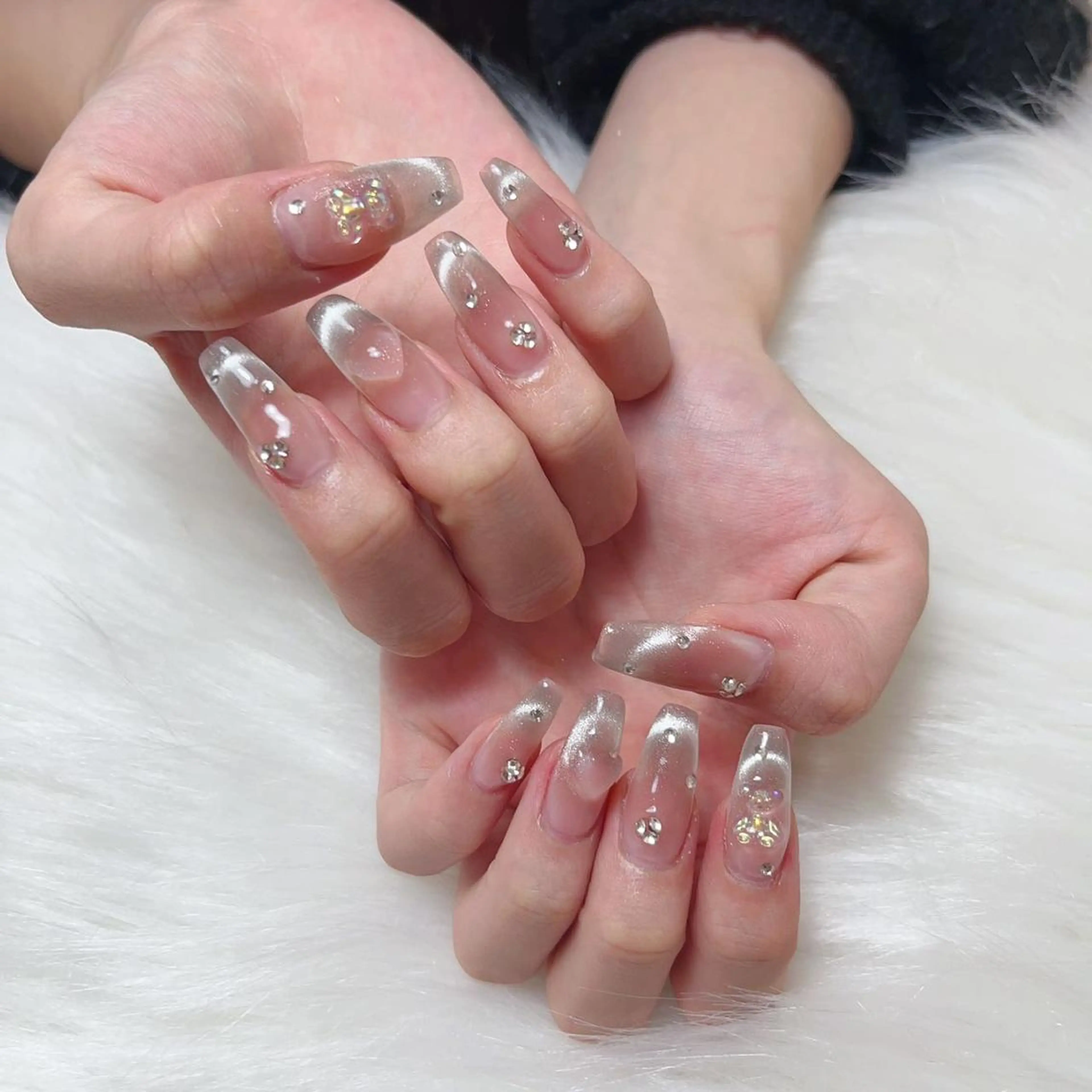 ネイル アートネイル オーロラネイル ガーリー キラキラネイル 韓国ネイル Nail Monsterのネイルデザイン