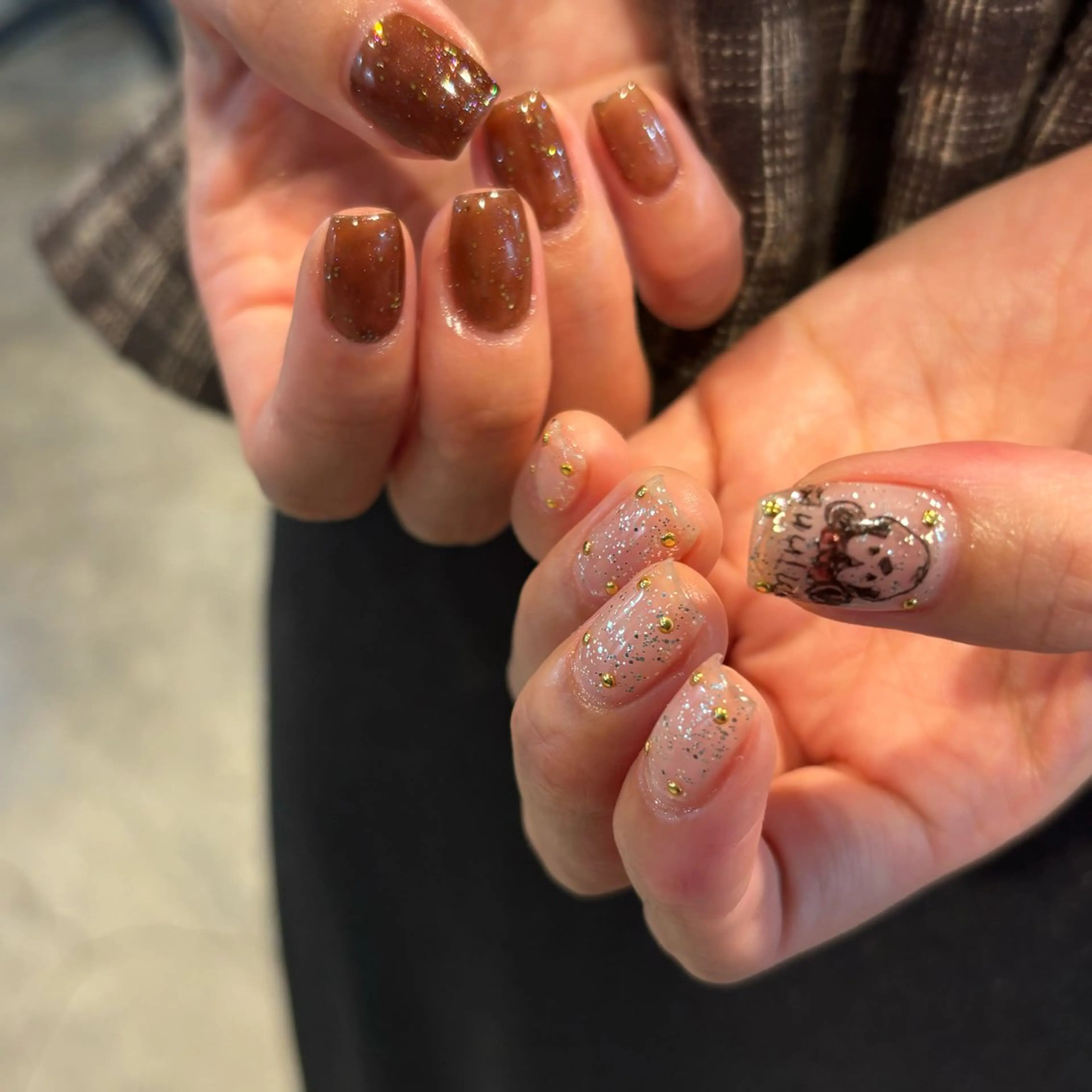 メンズ ネイル オーロラネイル ブラウン ラメ(グリッター) ニュアンスネイル ハンドネイル 山田 美羽のネイルデザイン