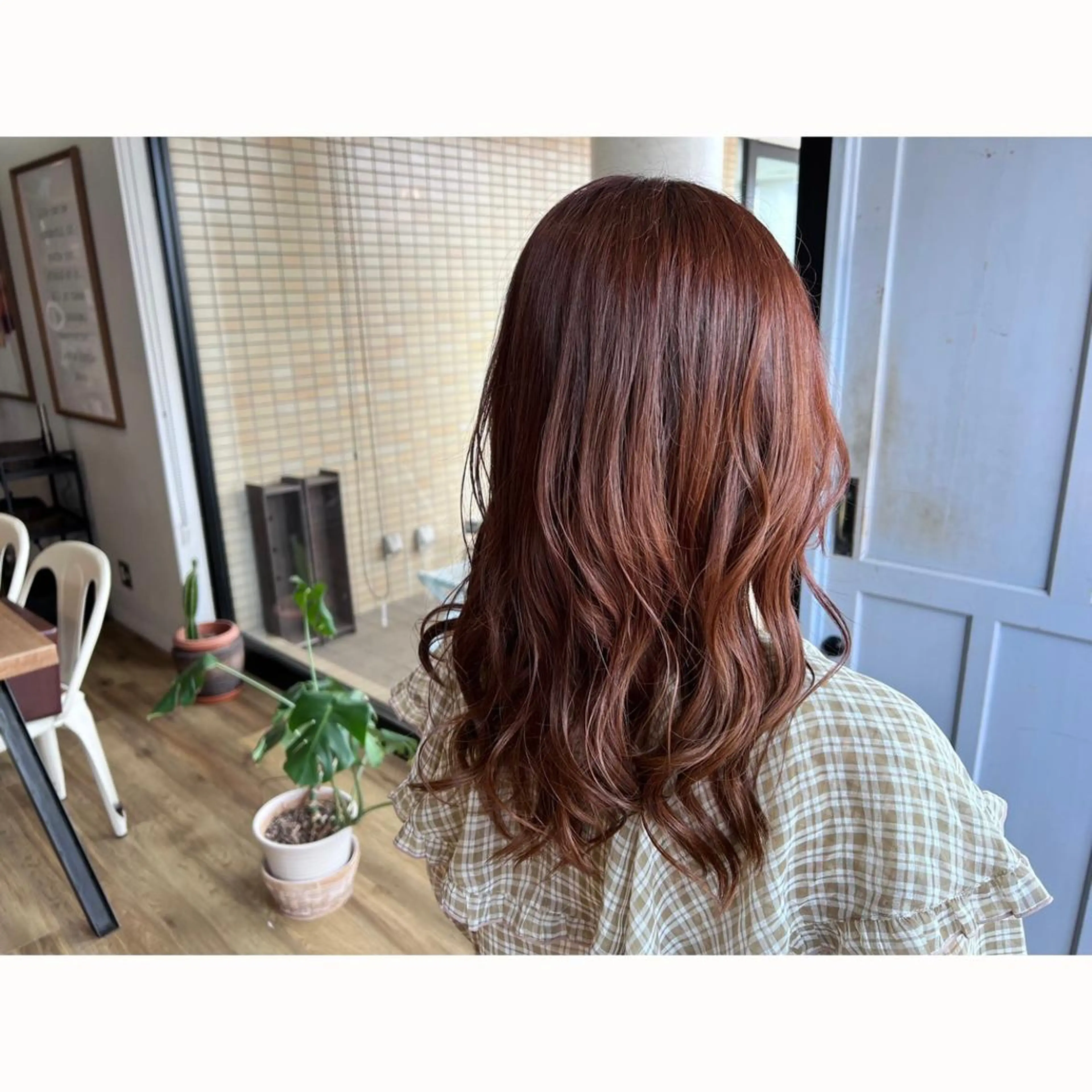 ロング カラー ベージュカラー オレンジ オレンジベージュ ヘアカラー トリートメント ツキダテ ユイのヘアスタイル