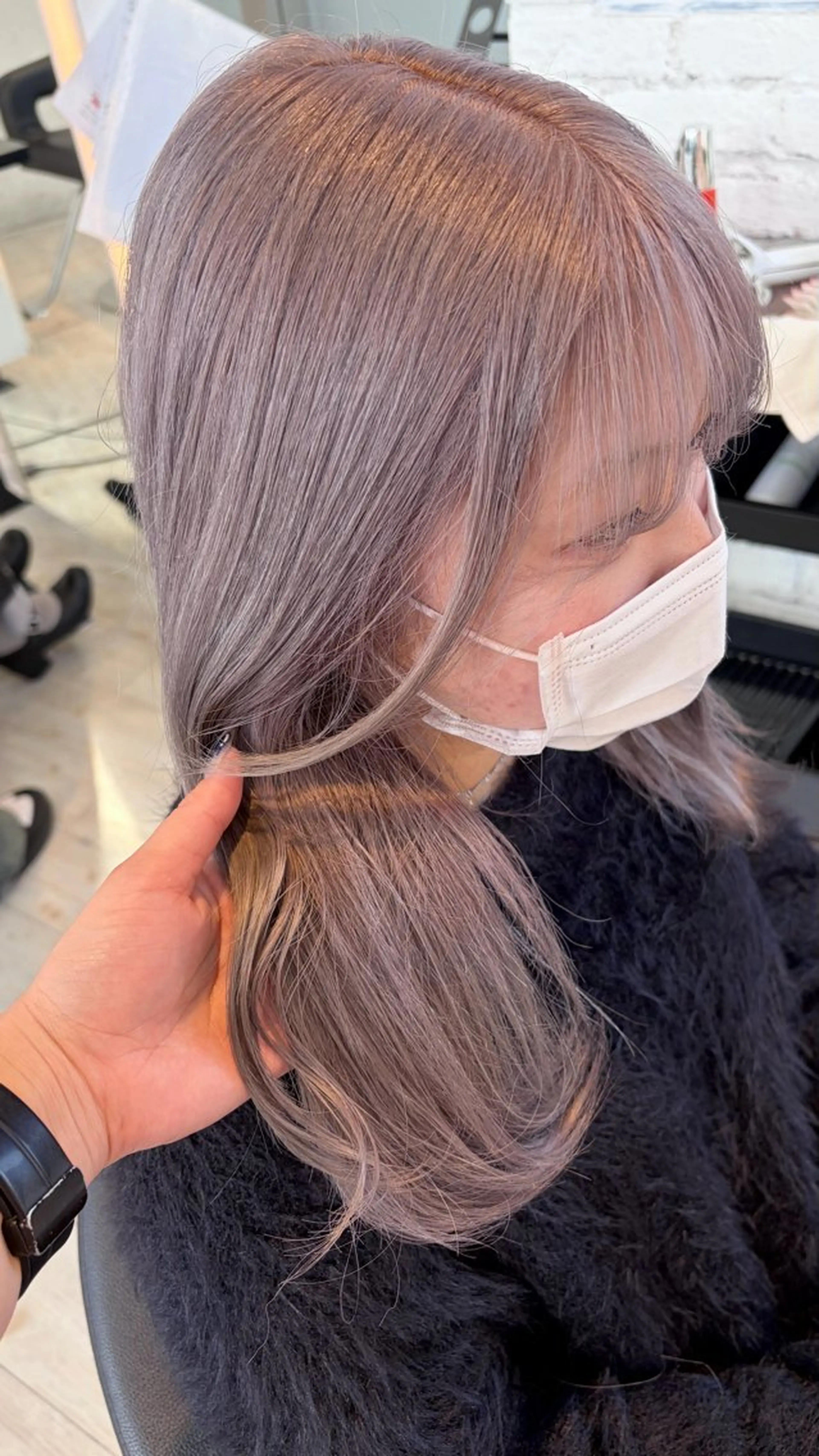 ミディアム カラー カット ヘアカラー トリートメント ブリーチ/髪質改善/ ハイトーン/暖色のヘアスタイル