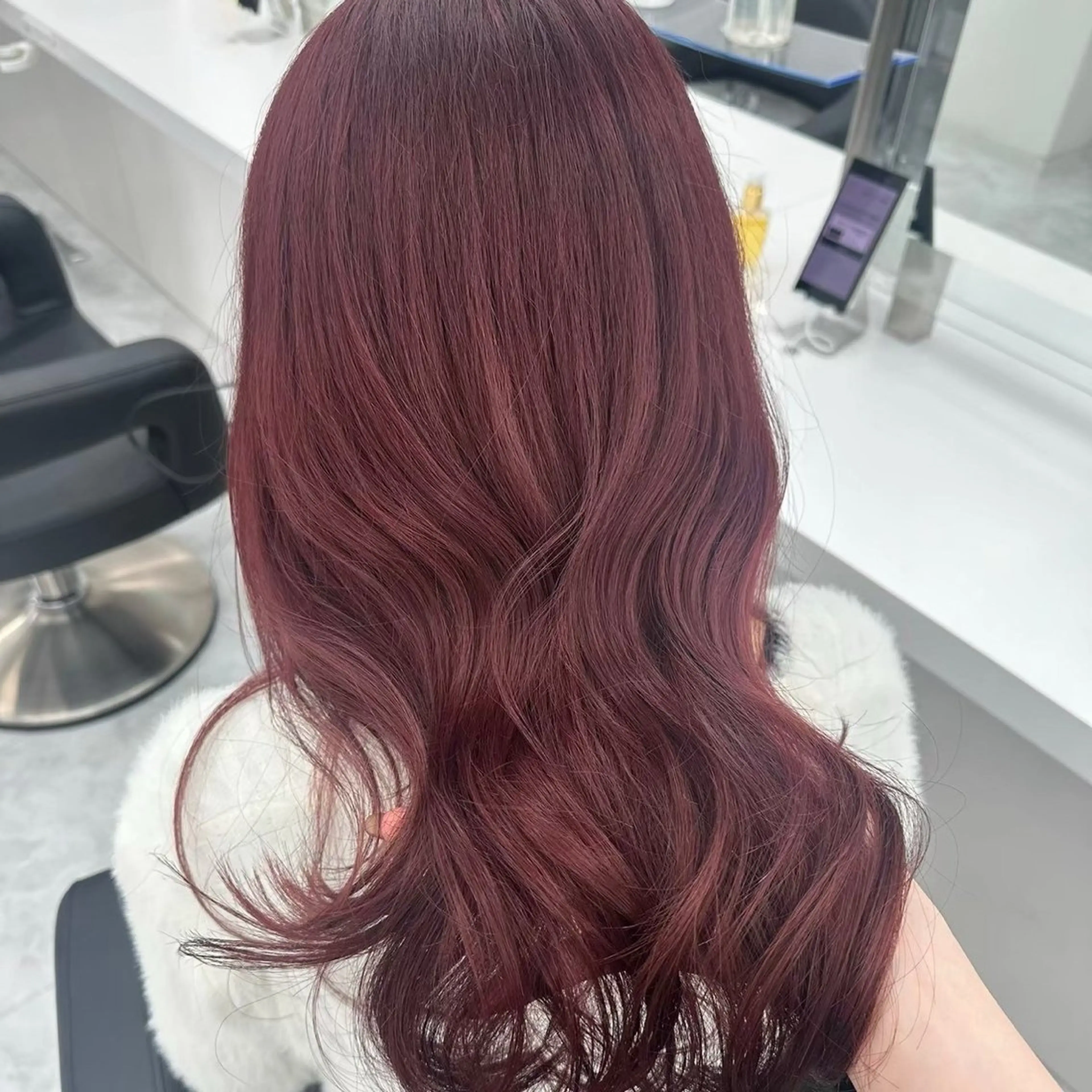 ロング カット ヘアカラー ヘアセット 韓国ヘア/ブリーチ無 しWカラー/オリーブのヘアスタイル