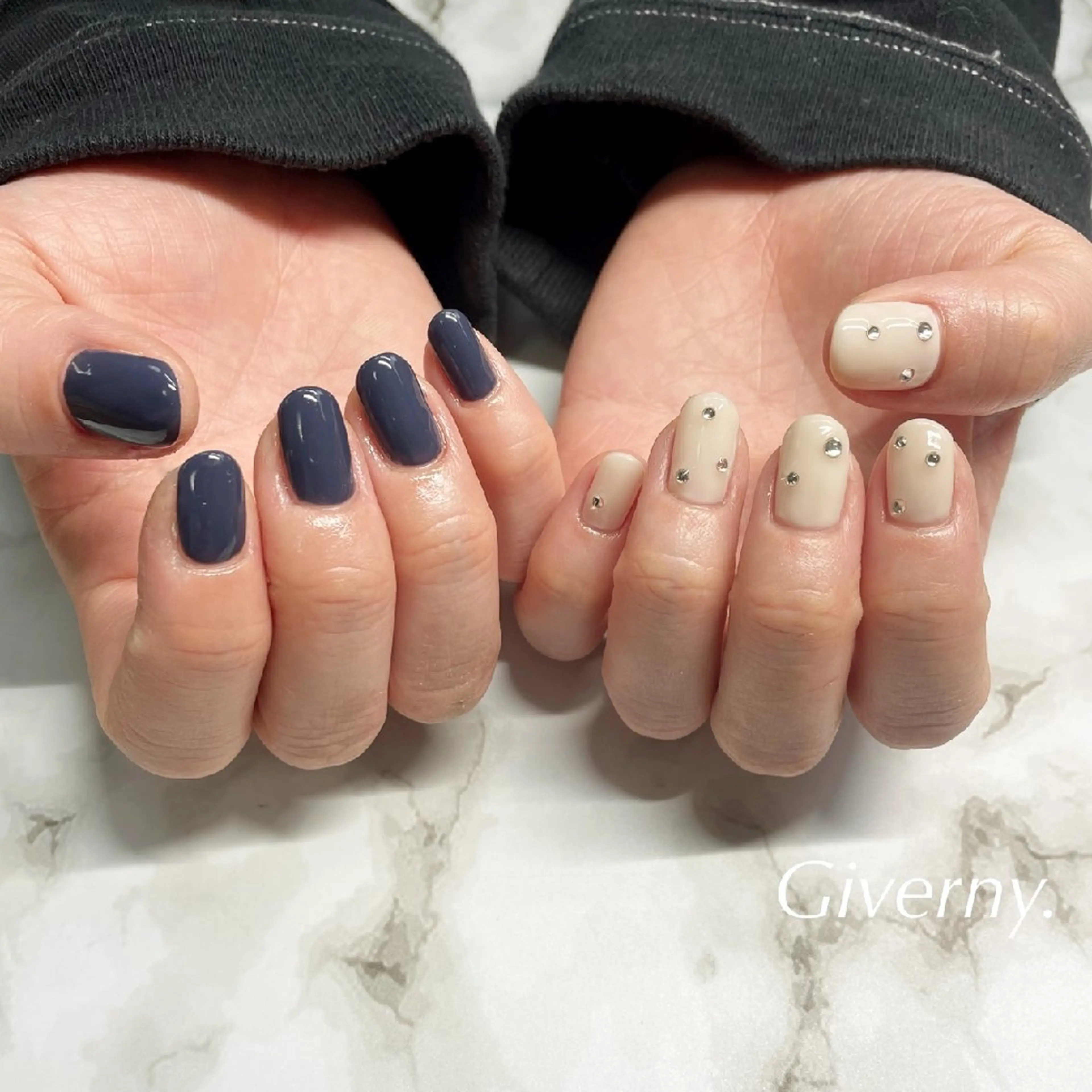 ネイル シンプルネイル 冬ネイル ハンドネイル Giverny .のネイルデザイン