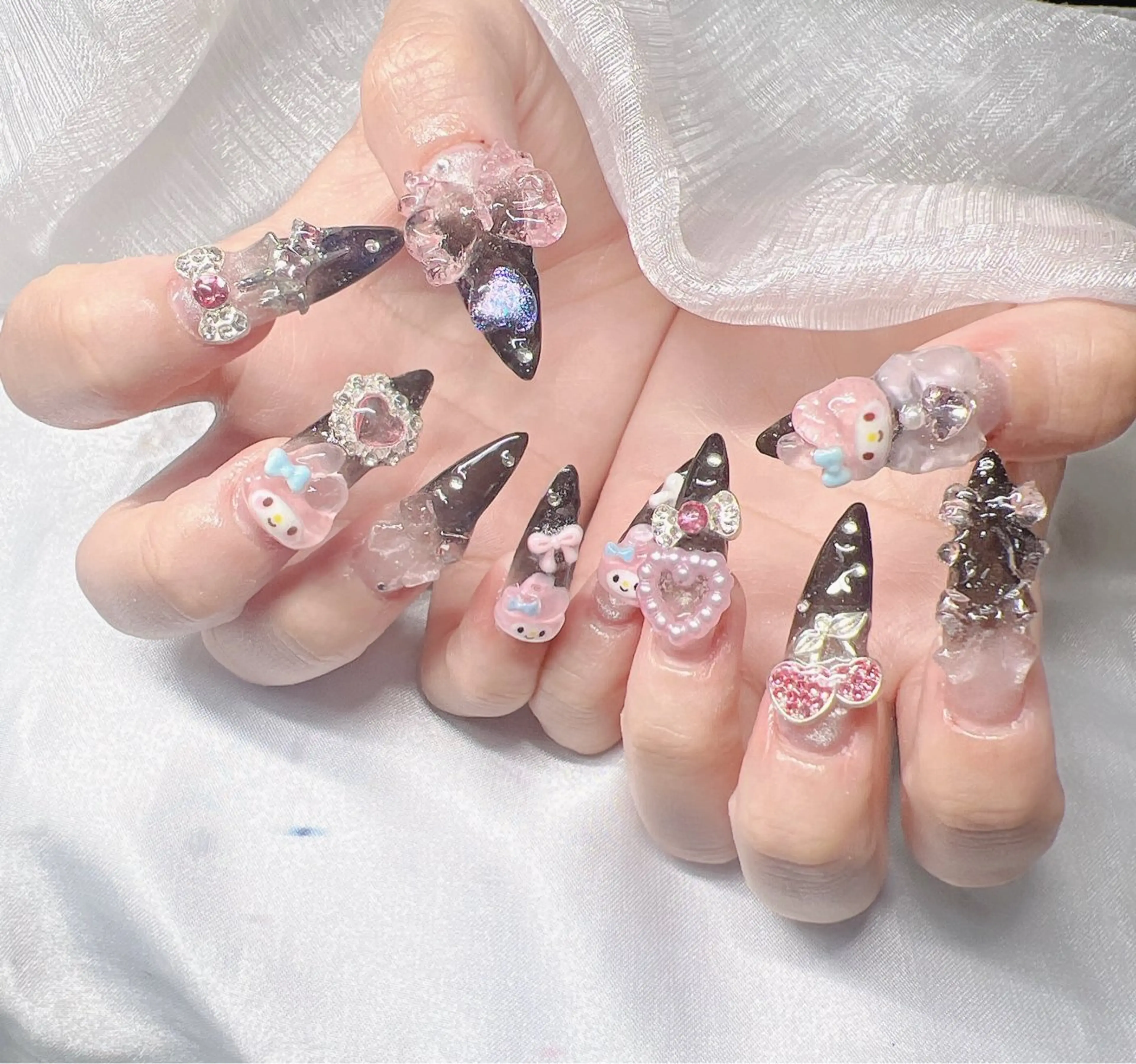 ネイル ハンドネイル Lee Nailsのネイルデザイン