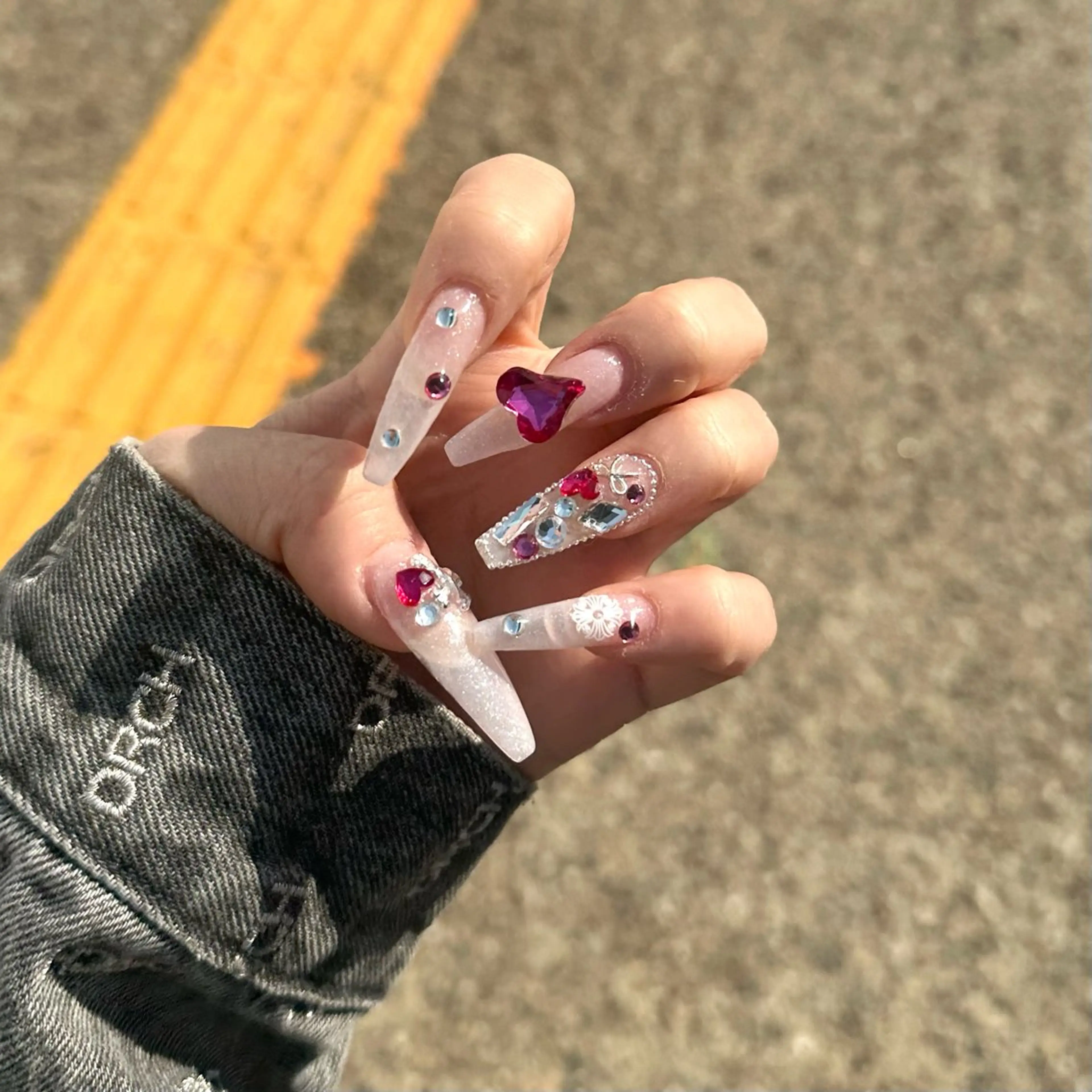 ネイル Ｌｉｎｏ’ｂ所属・Aulu'b るなのネイルデザイン