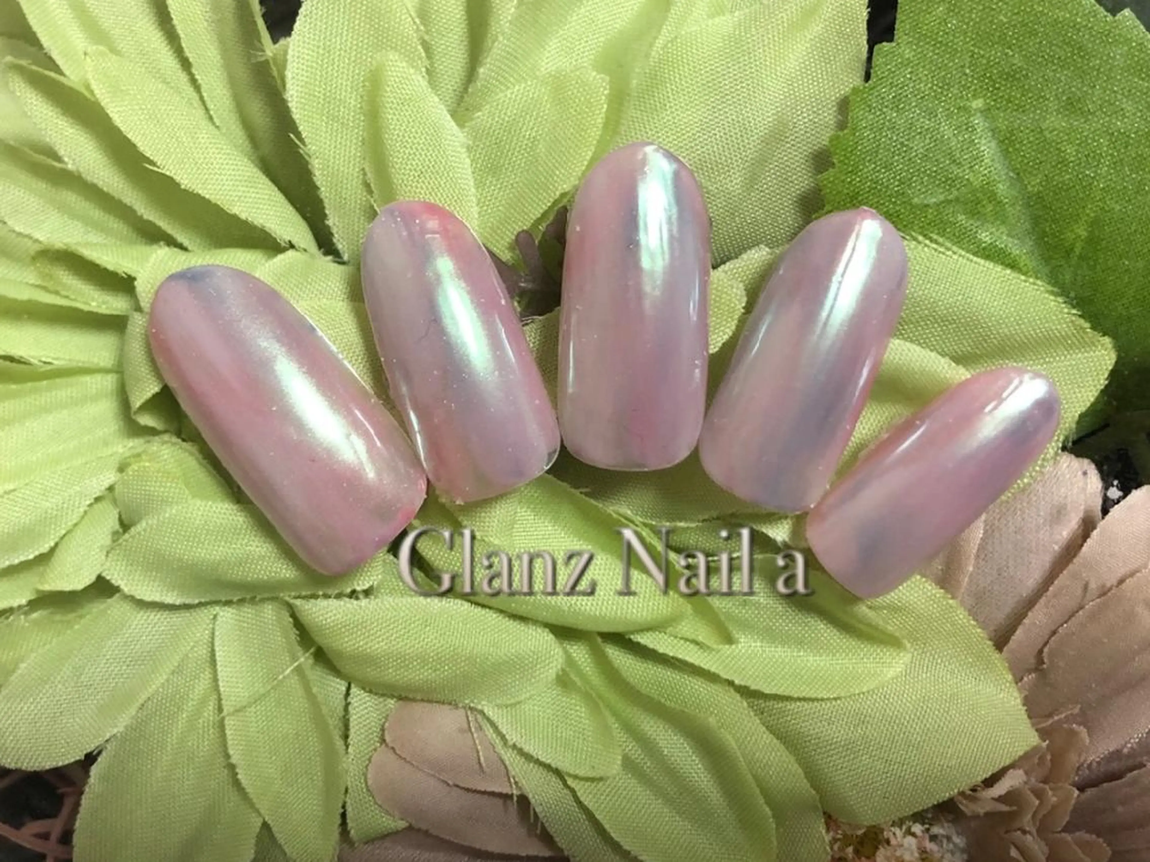 ネイル オーロラネイル ミラーネイル ニュアンスネイル Glanz  Nail aのネイルデザイン