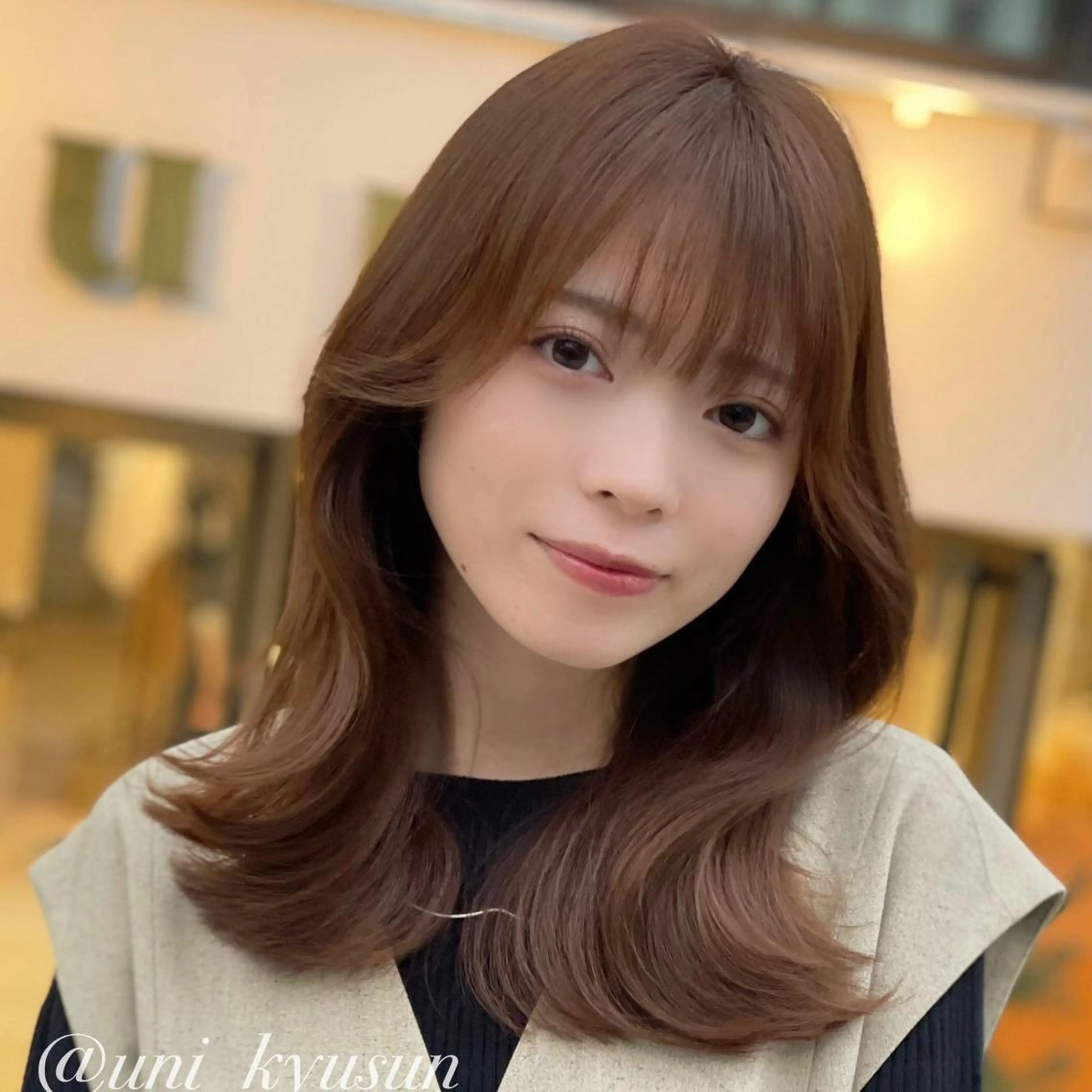 ミディアム カット ヘアカラー トリートメント 本格韓国ヘア🇰🇷 【uni】キューさんのヘアスタイル