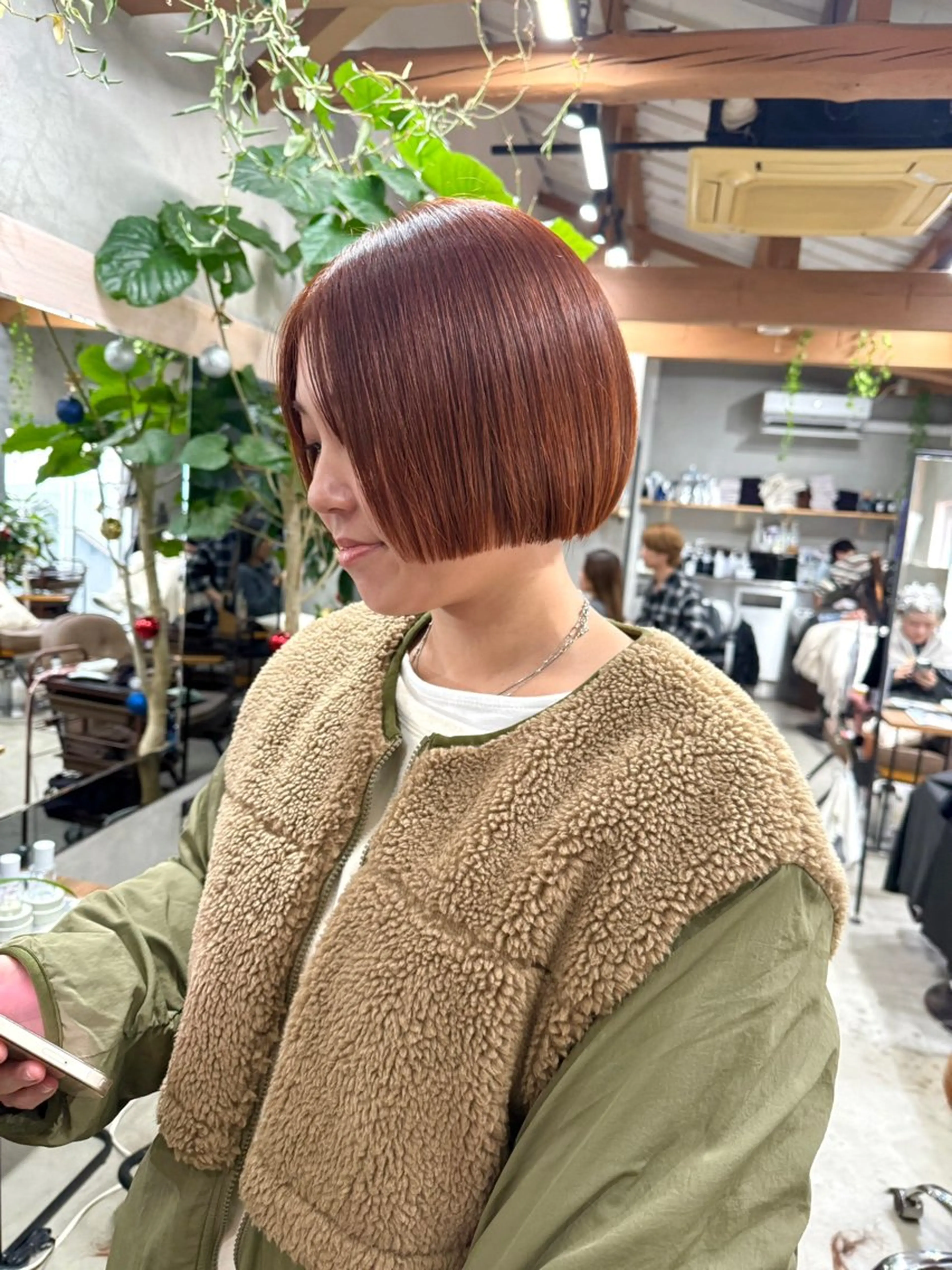 ミディアム カラー オレンジ ボブ U-fuショート 伊藤拓海のヘアスタイル