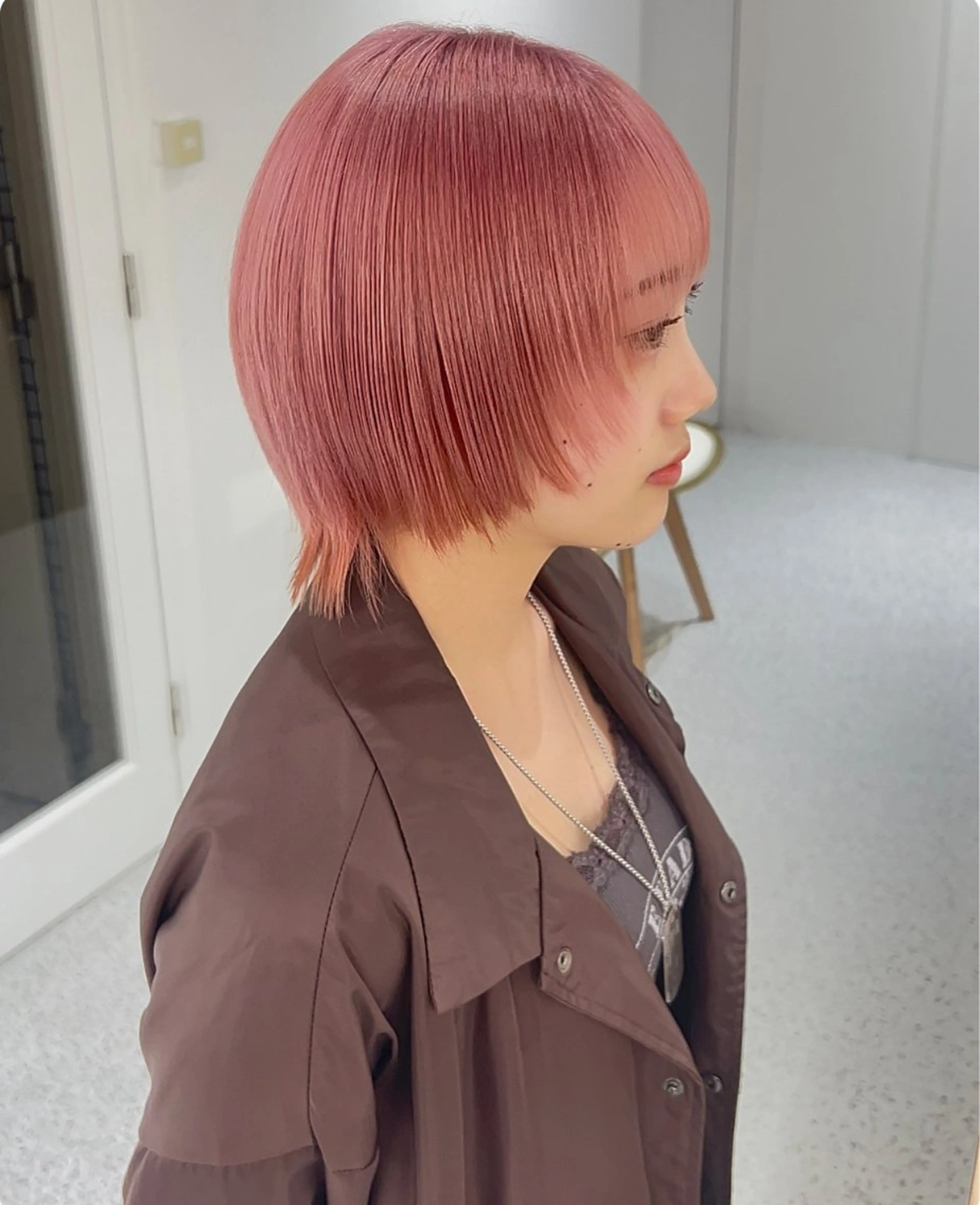 ショート カラー ブリーチ ダブルカラー ハイトーンカラー PELE所属・カットモデル無料 レイヤー、ボブ森龍哉のヘアスタイル