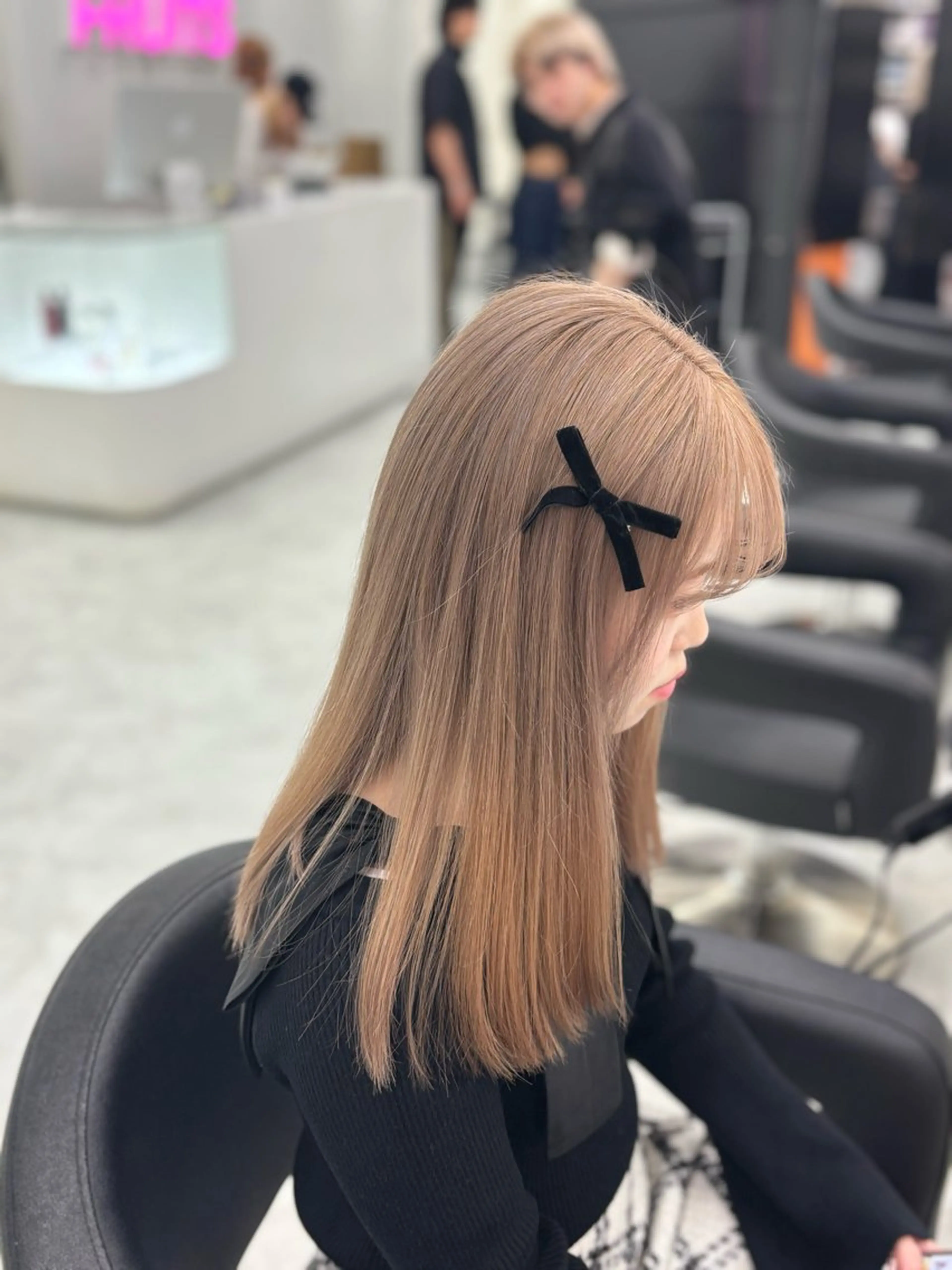 【❤️🔥秋大人気❤️🔥】ブリーチ2回➕カラー➕プレミアム髪質改善トリートメント✨️の写真