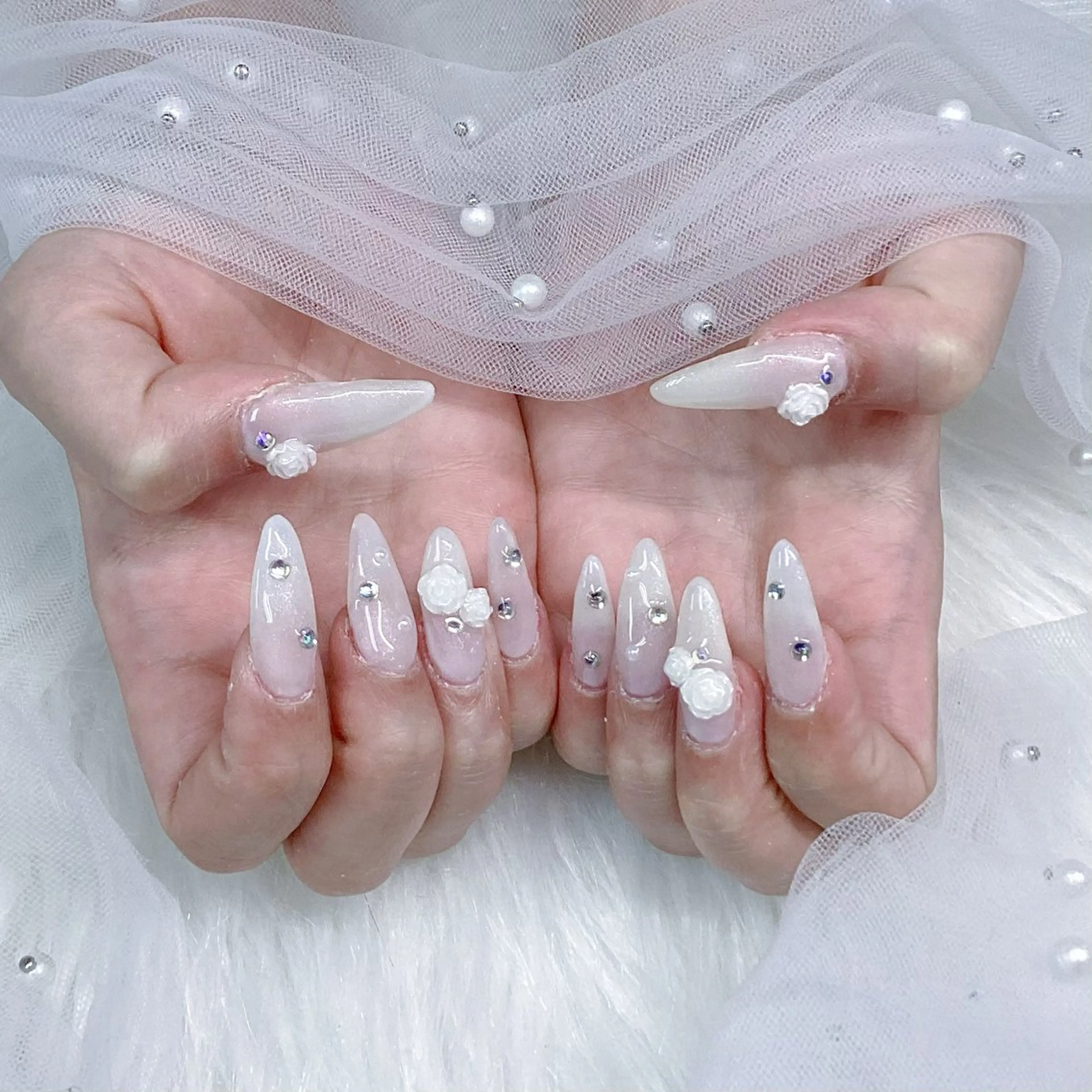 ネイル パーツ全部¥110 サロンミミのネイルデザイン