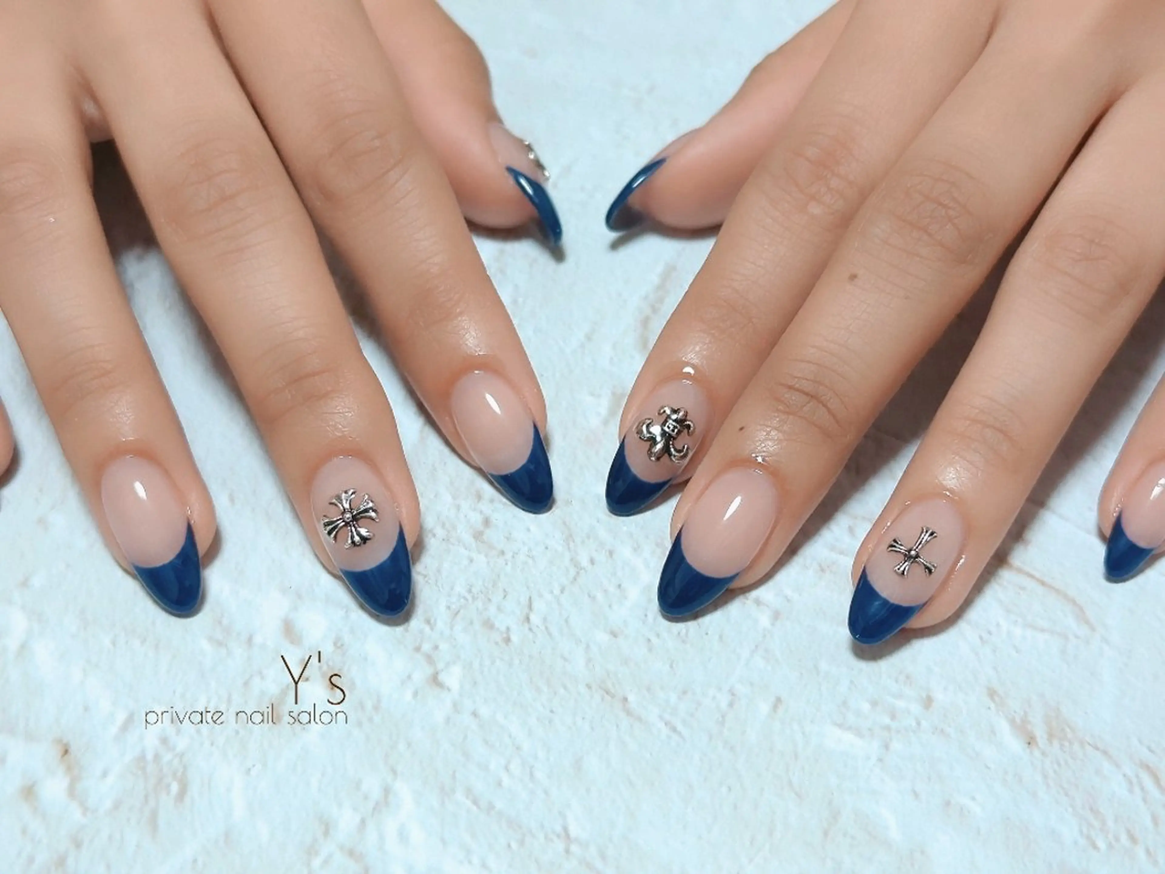 ネイル ハンドネイル YUMI NAGAI  のネイルデザイン